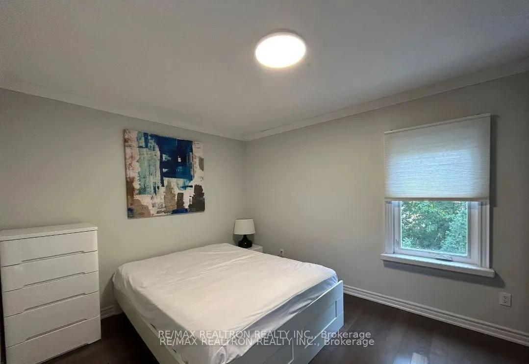 14 Henning Avenue