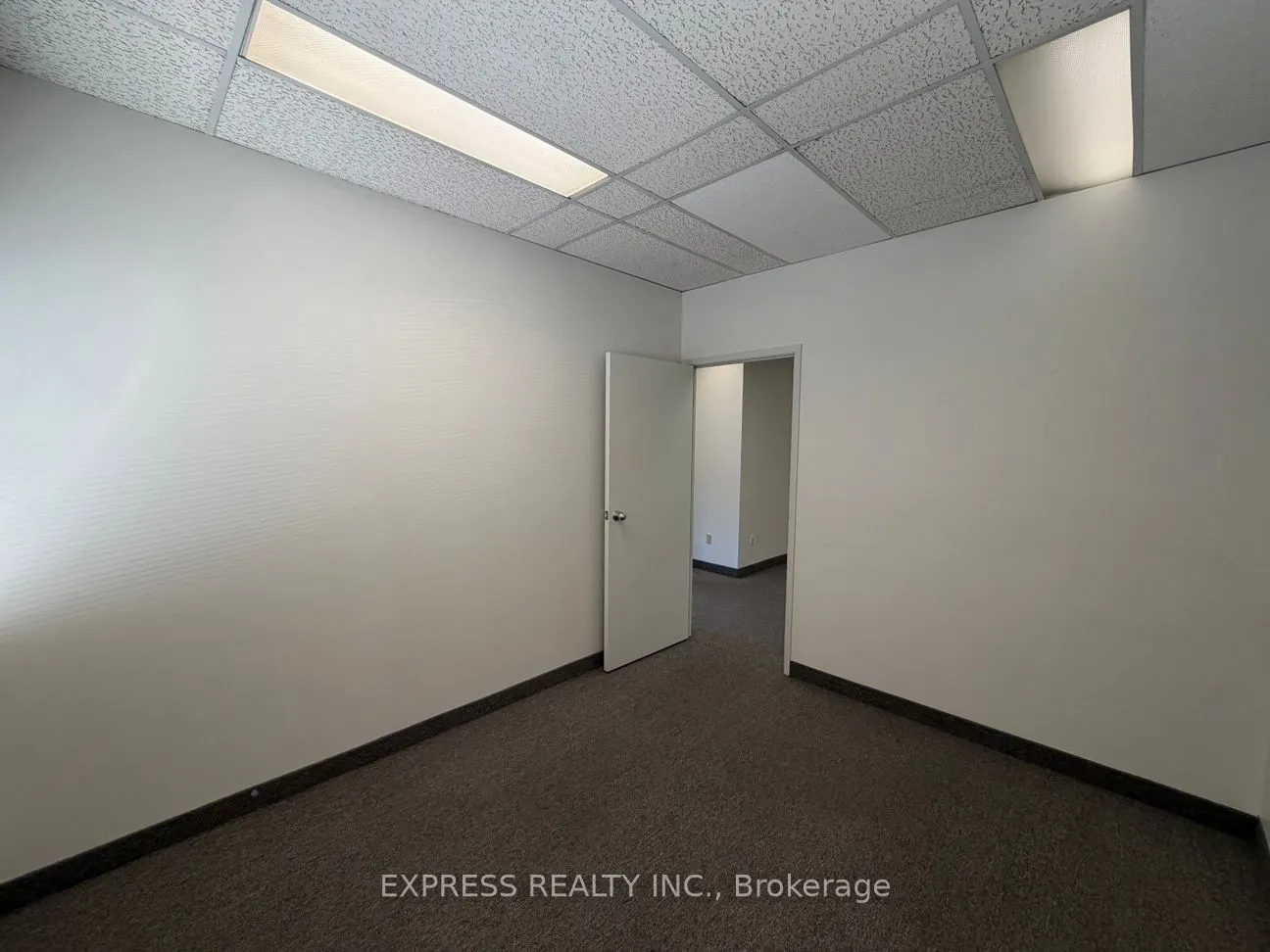 121 Willowdale Avenue, #305