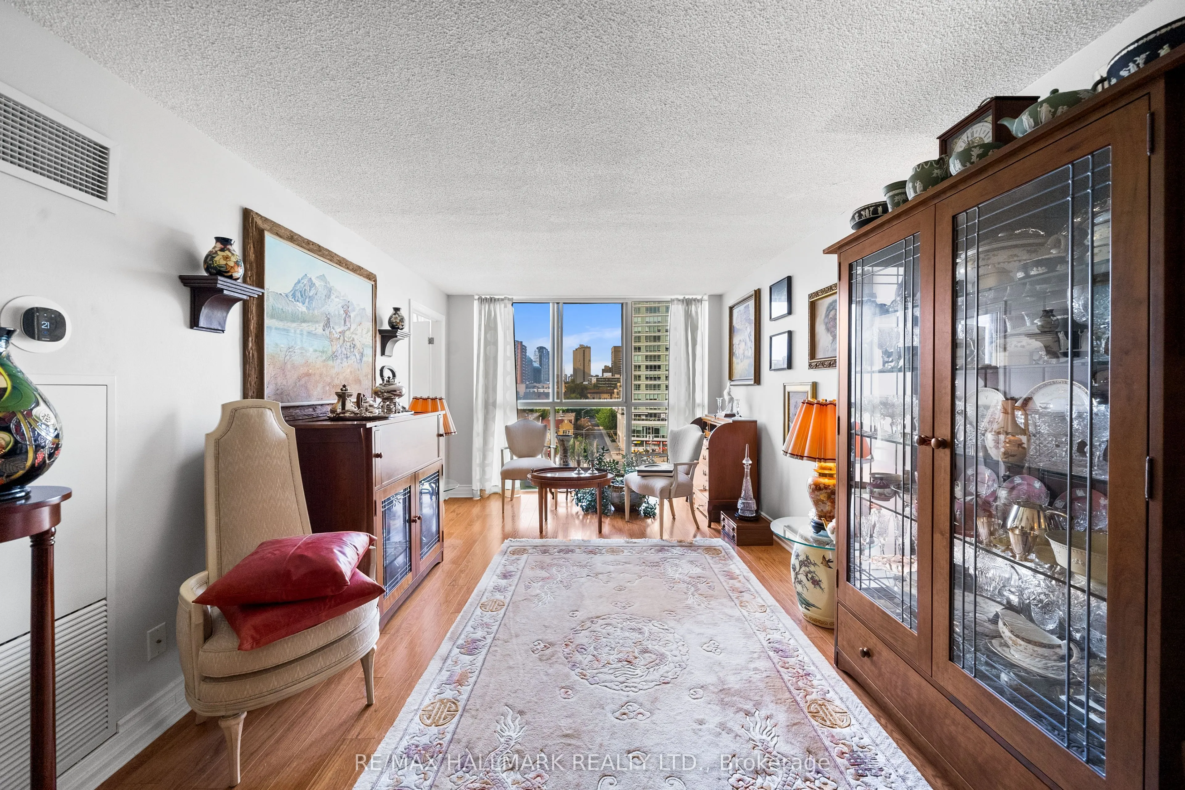 15 Maitland Place, #906