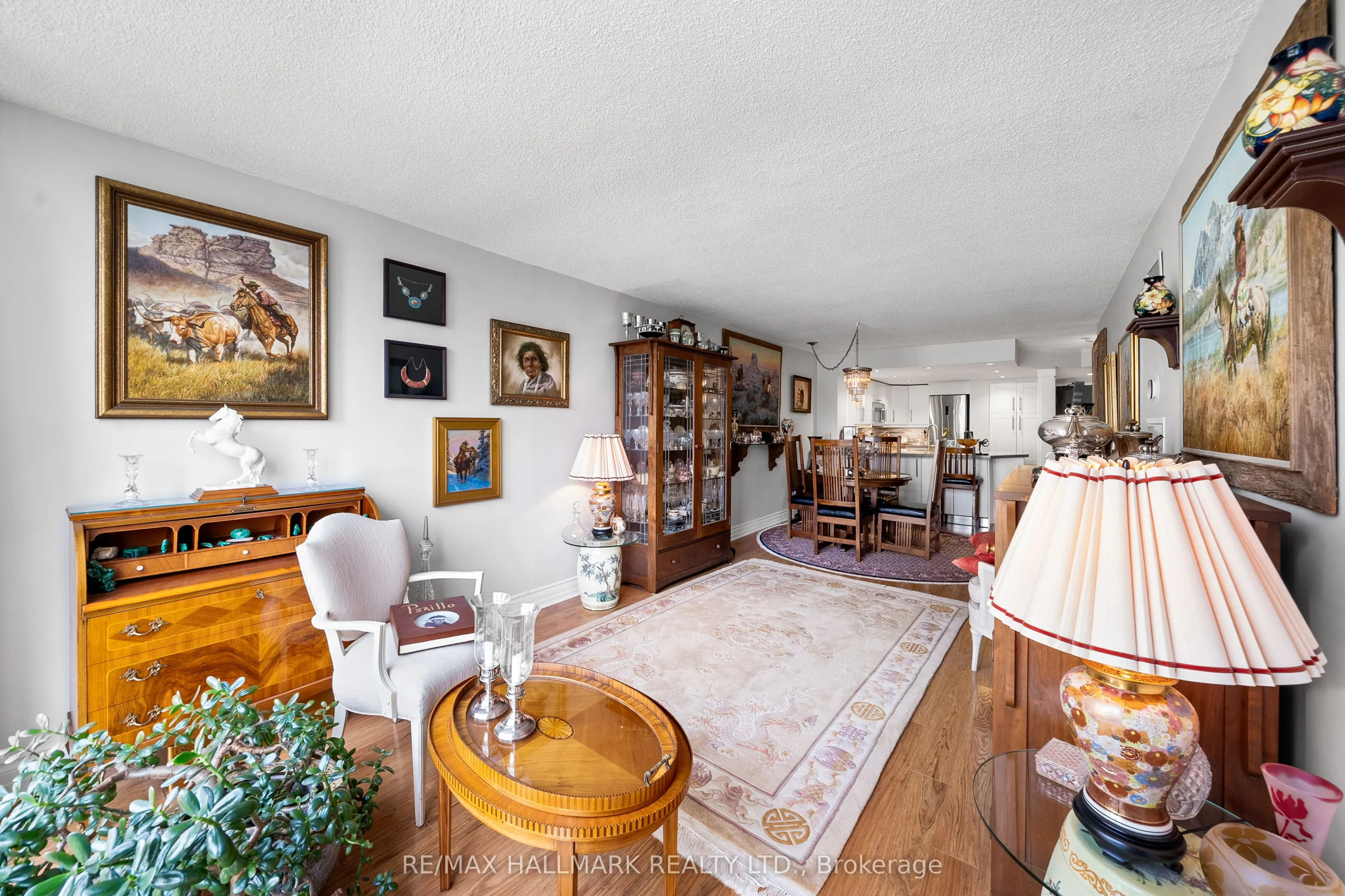 15 Maitland Place, #906