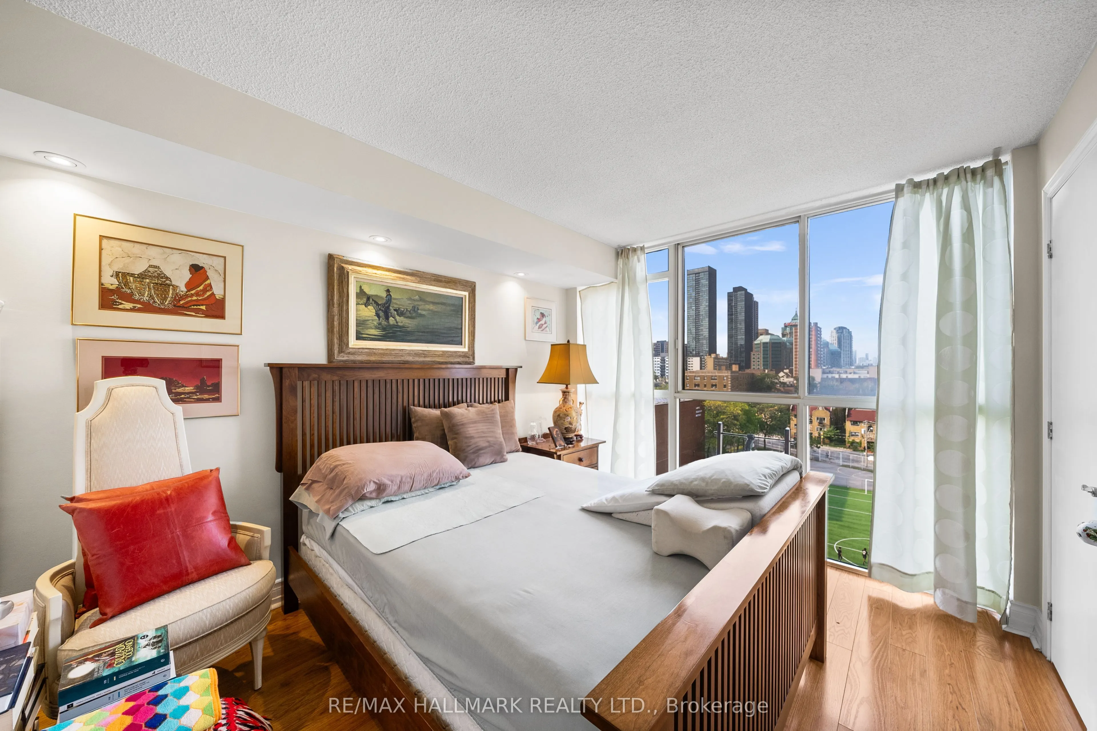 15 Maitland Place, #906