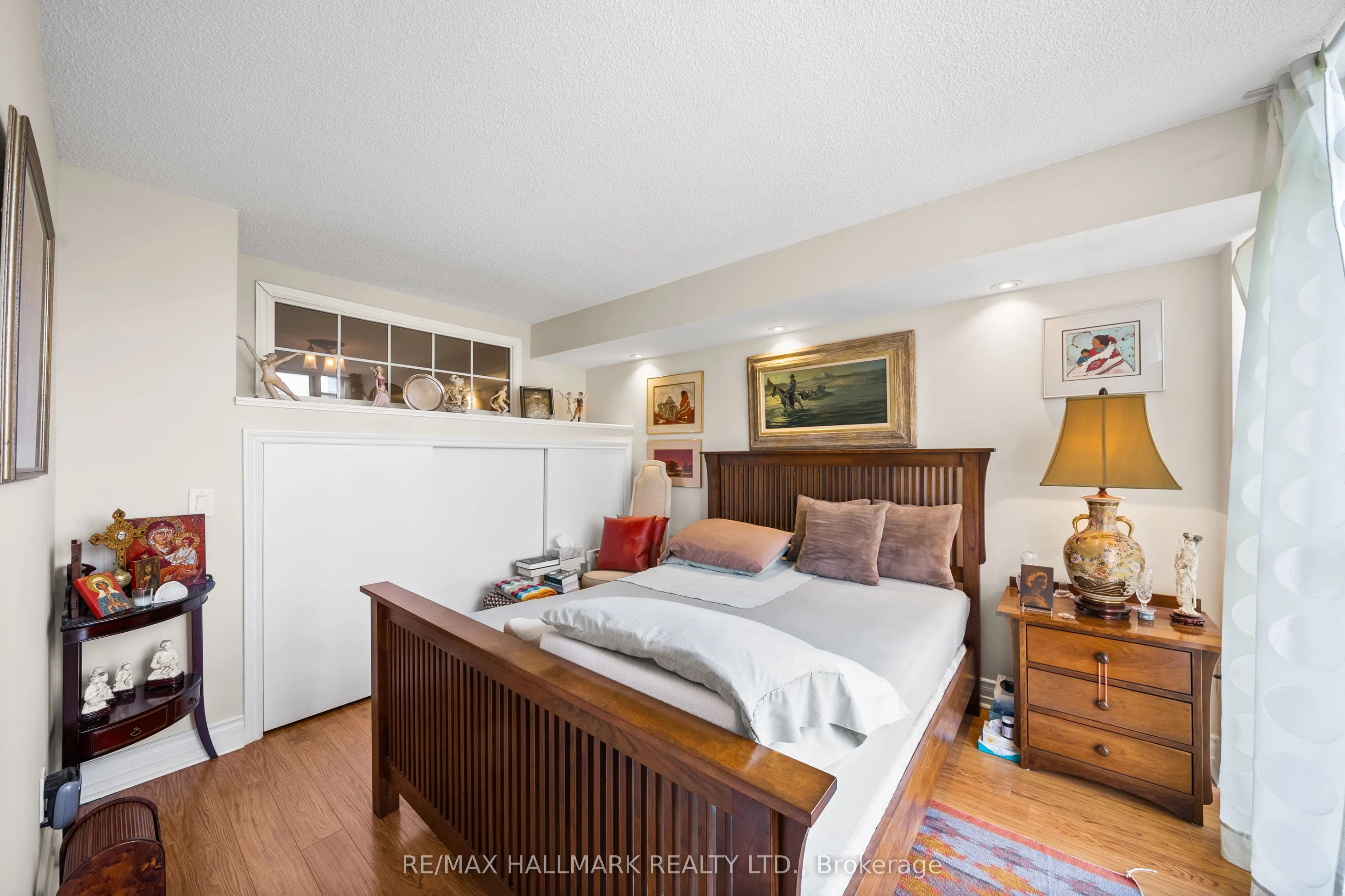 15 Maitland Place, #906
