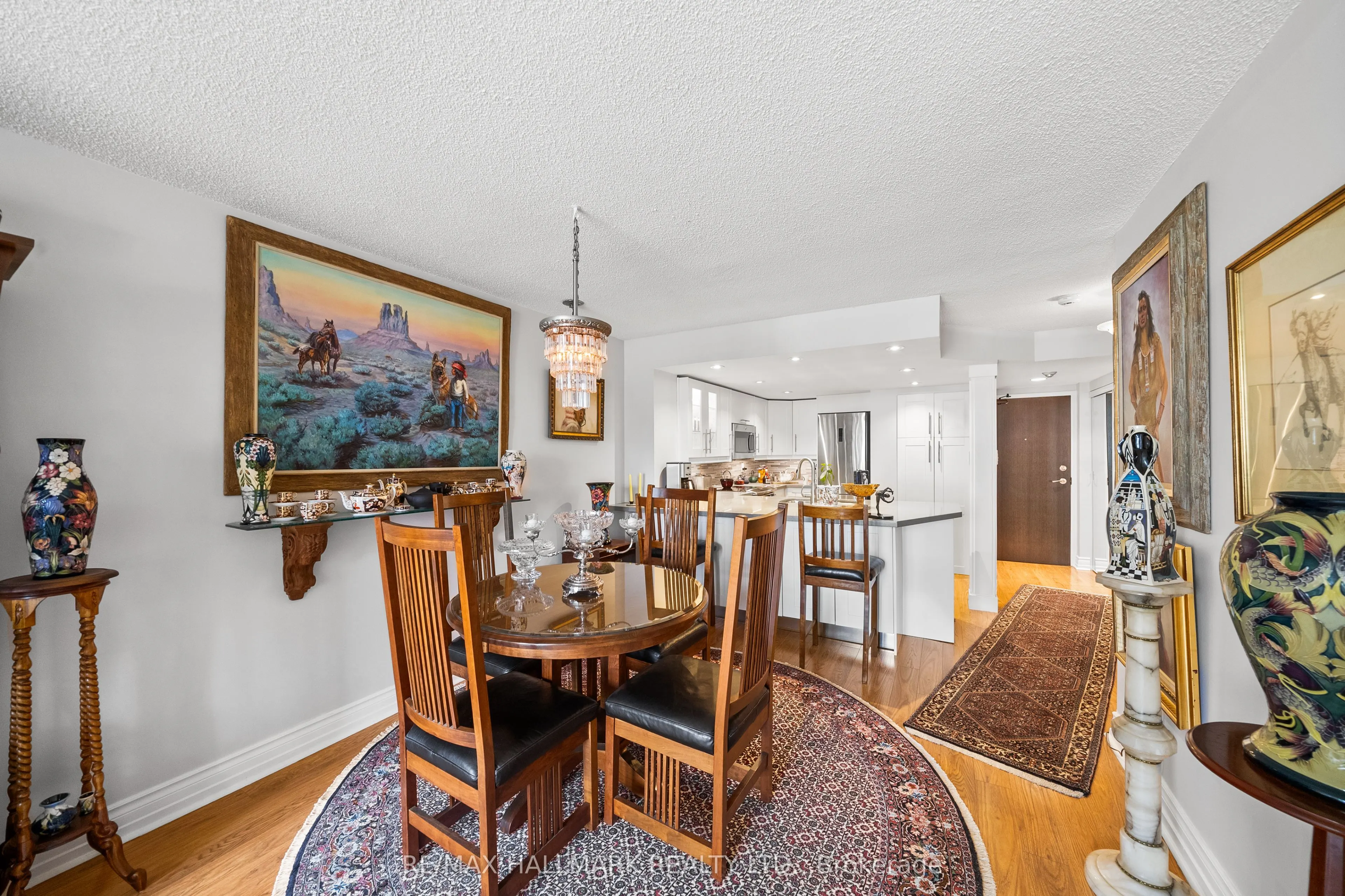 15 Maitland Place, #906