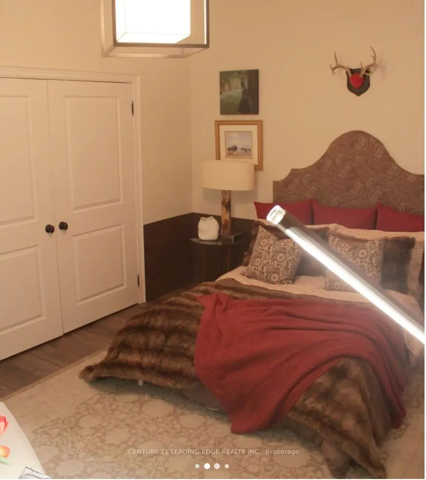 130 Lisgar Street, #main & 2nd flr