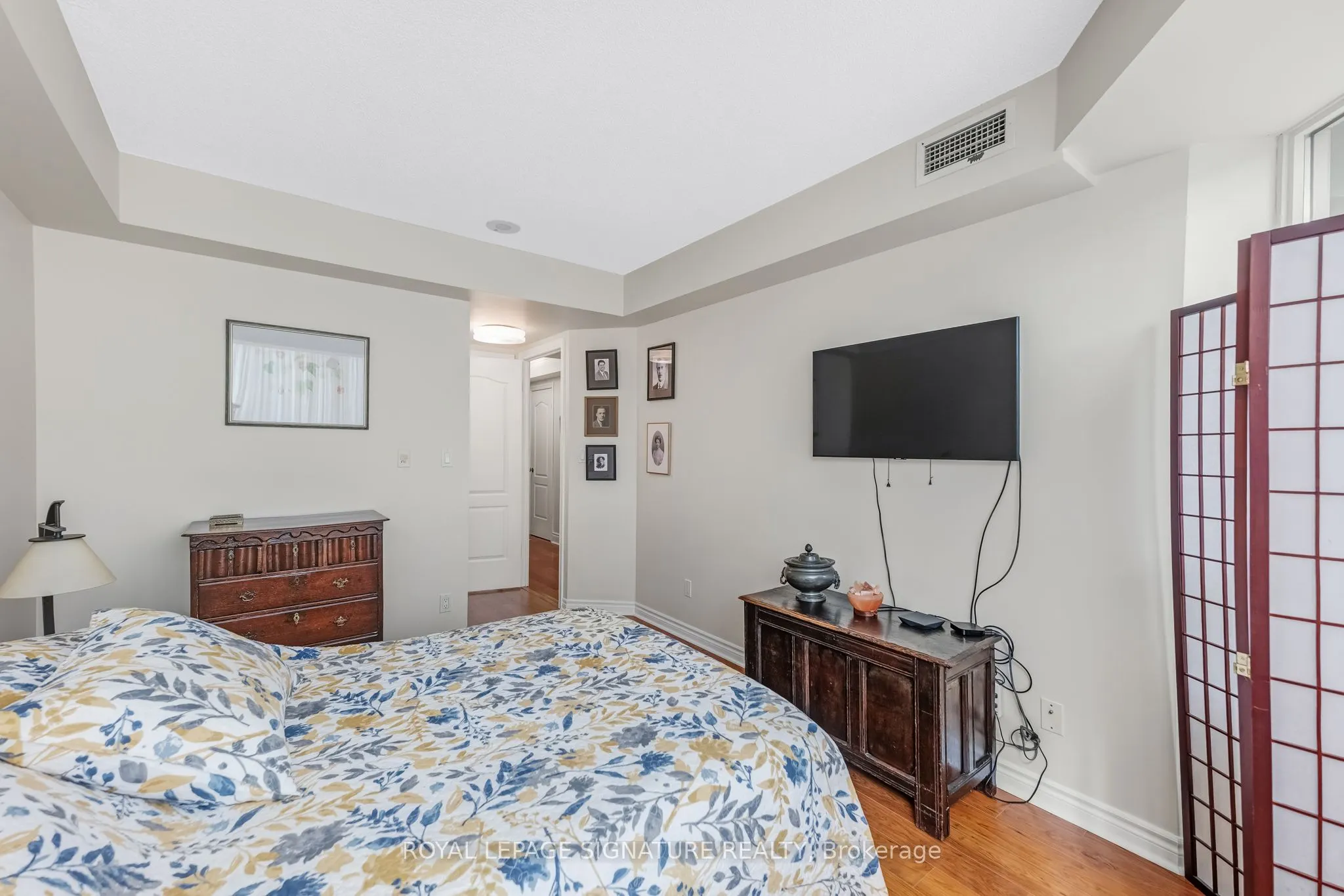 28 William Carson Crescent, #601