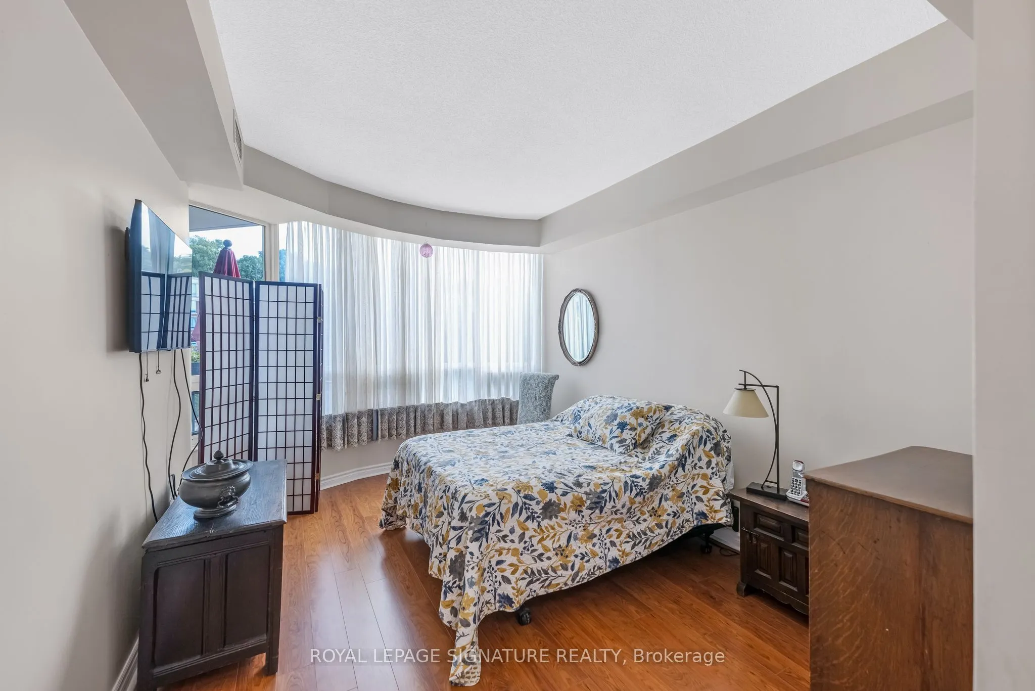 28 William Carson Crescent, #601