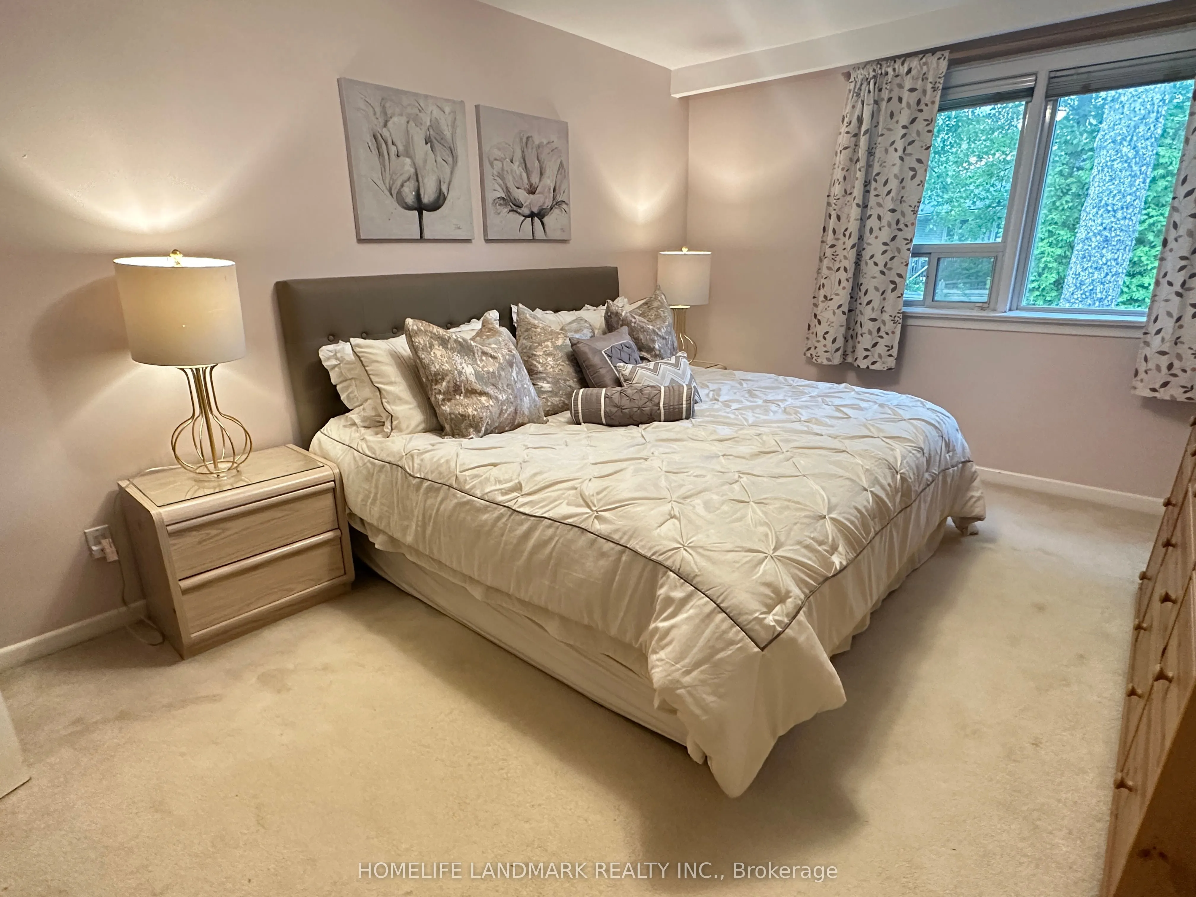 10 Blithfield Avenue