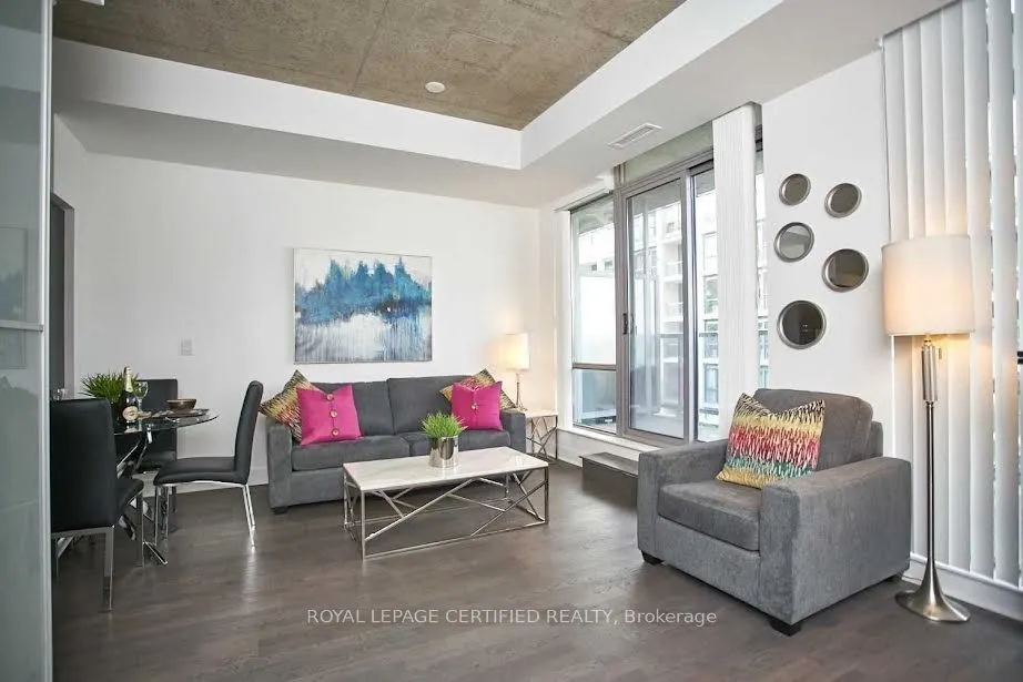 719 Adelaide Street, #19