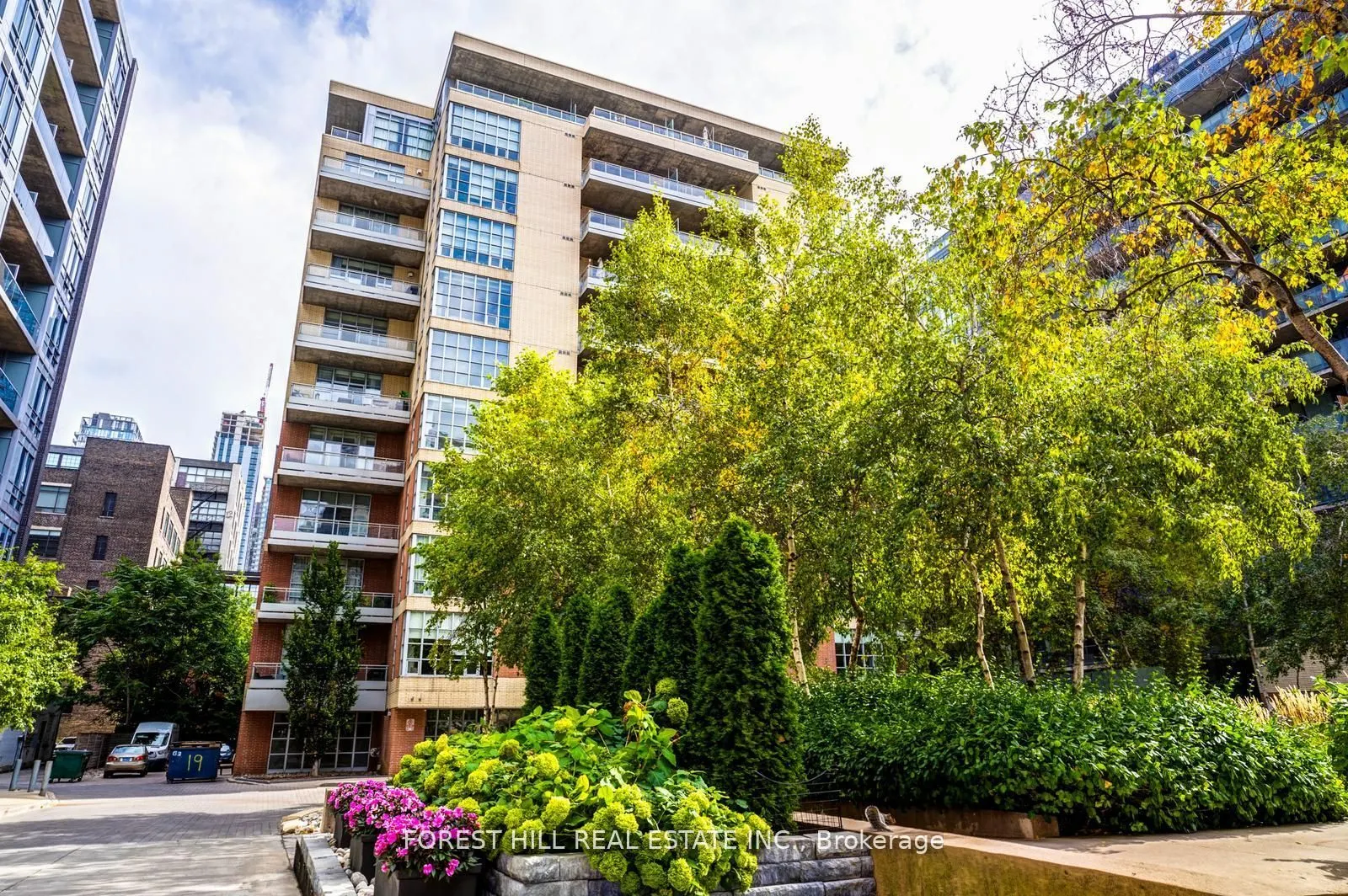 23 Brant Street, #103