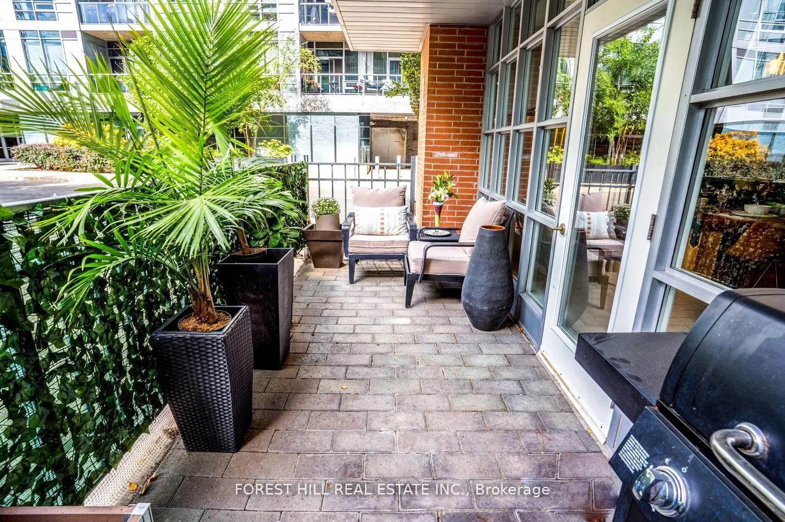 23 Brant Street, #103