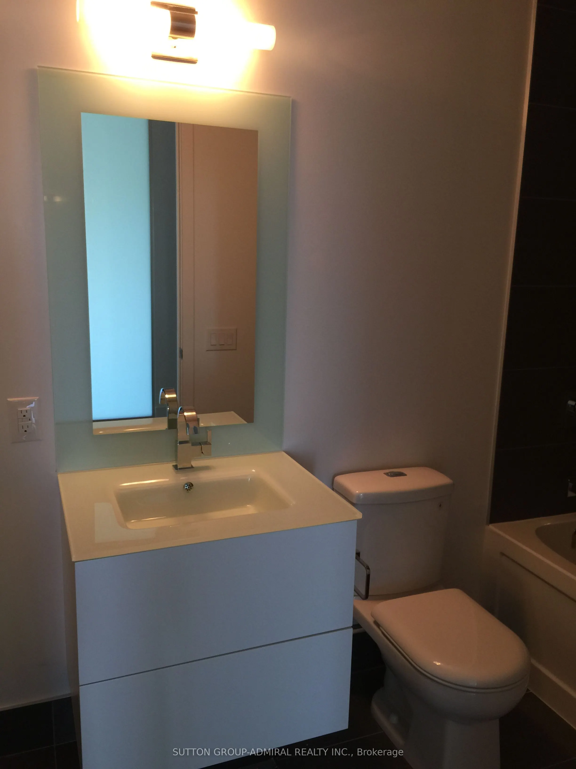 111 St Clair Avenue W, #1504