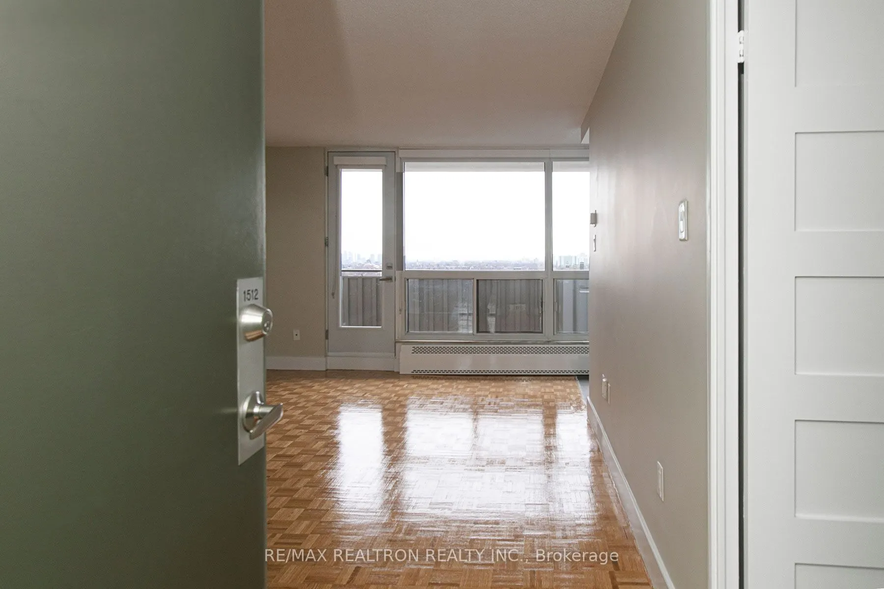 666 Spadina Avenue, #1702