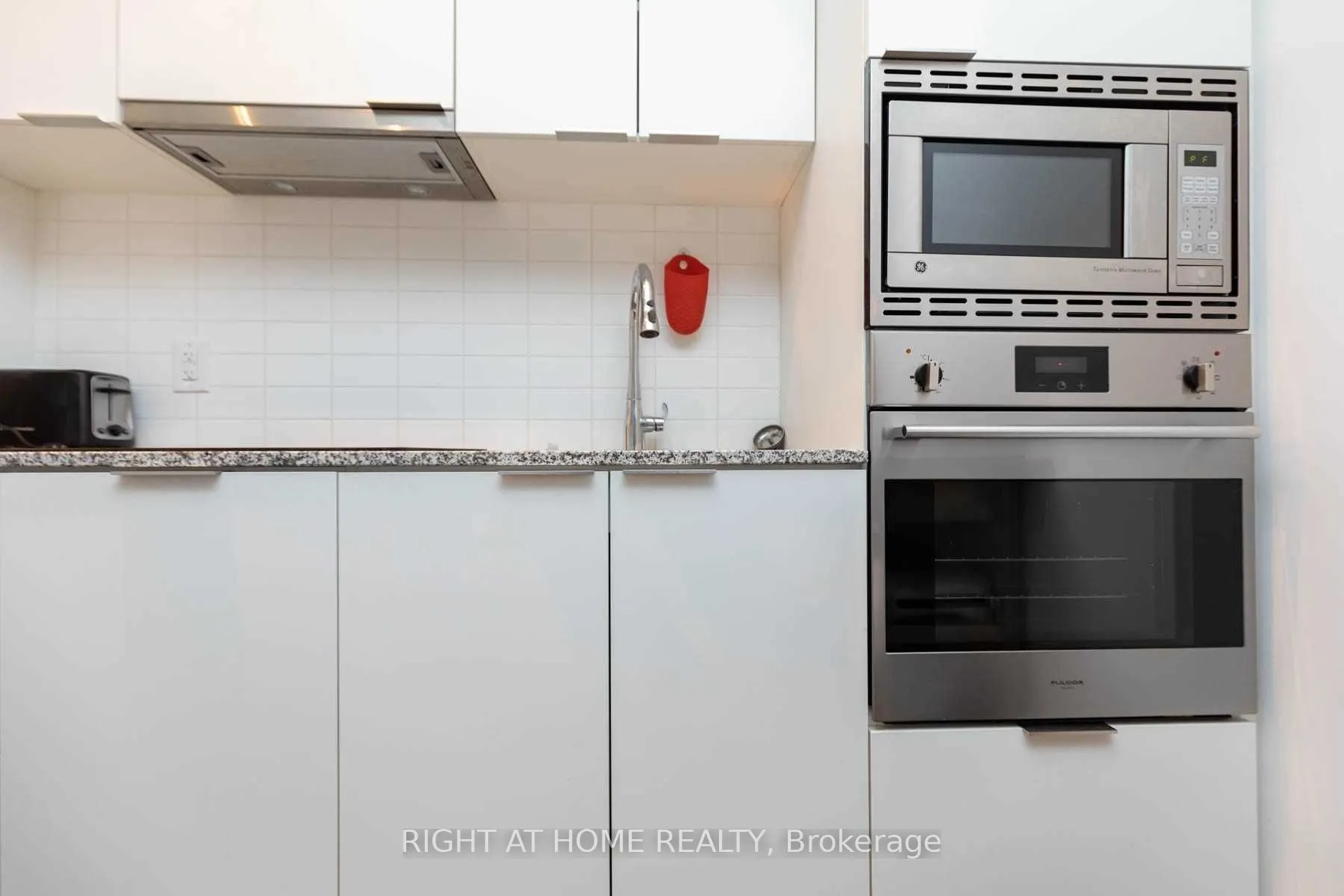 955 Bay Street, #1518