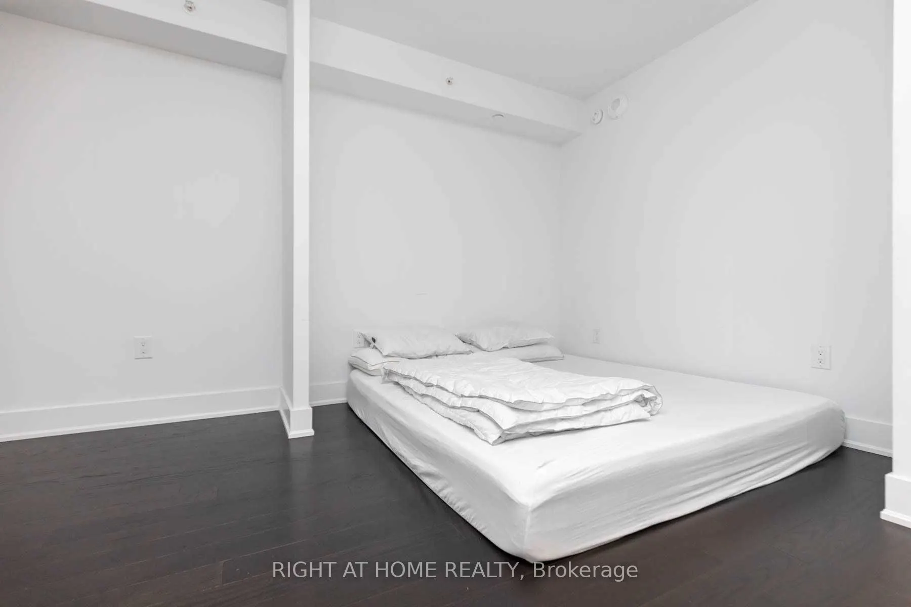 955 Bay Street, #1518