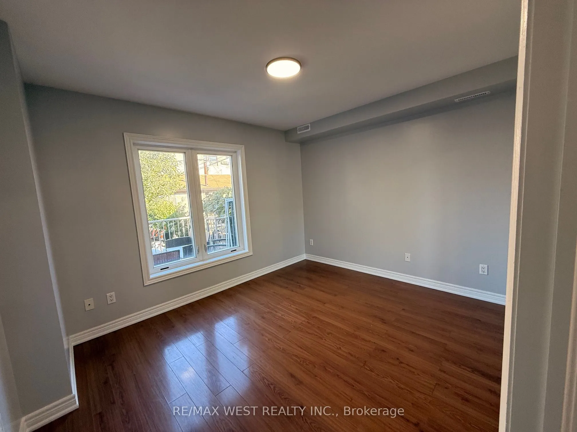 31 Brookfield Street, #A