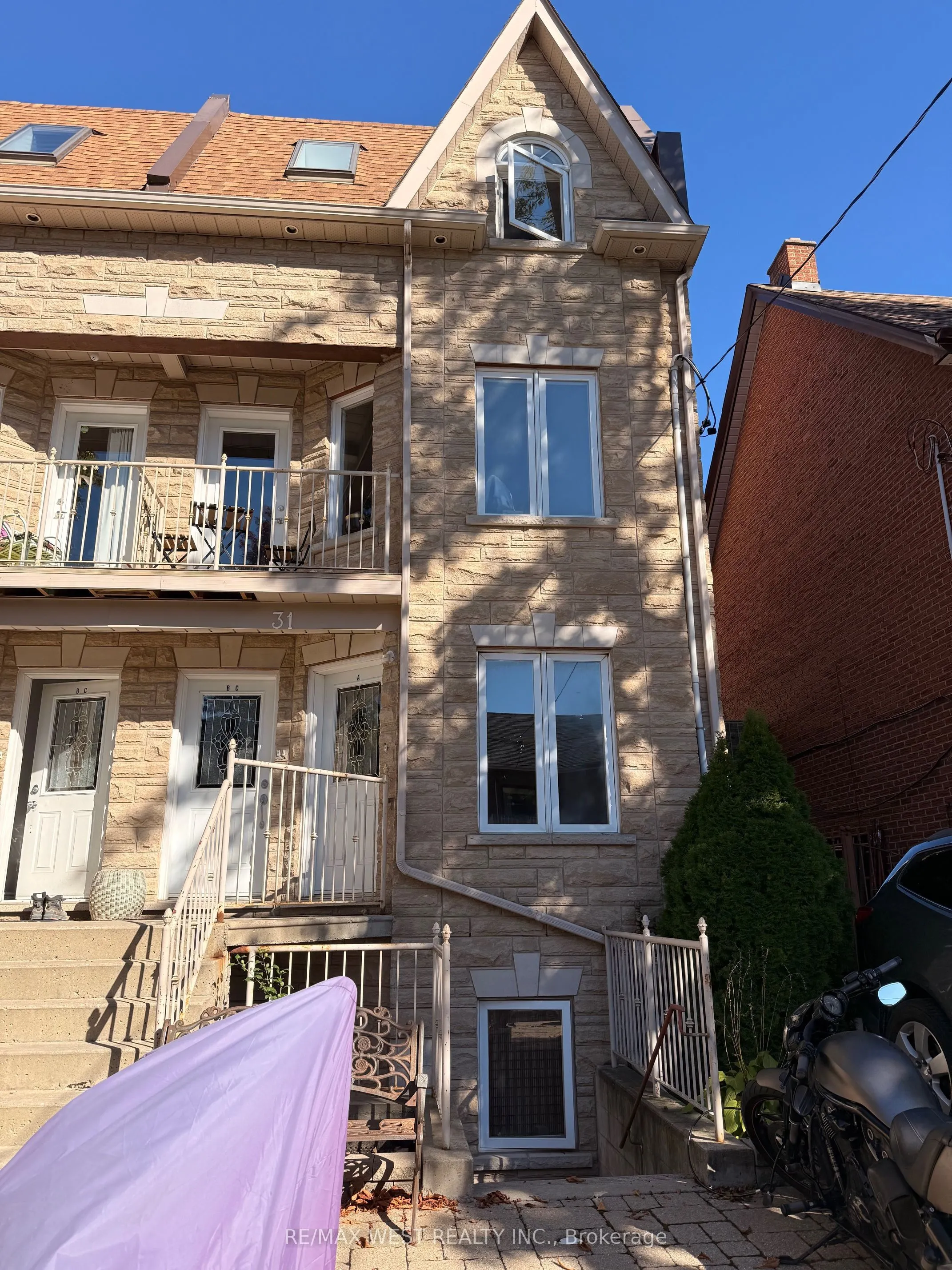 31 Brookfield Street, #A