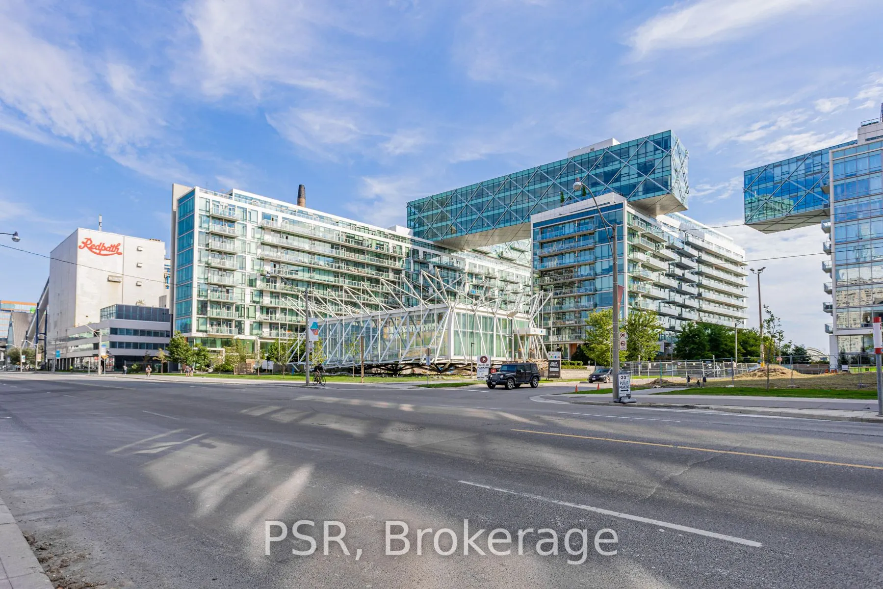 39 Queens Quay E, #331