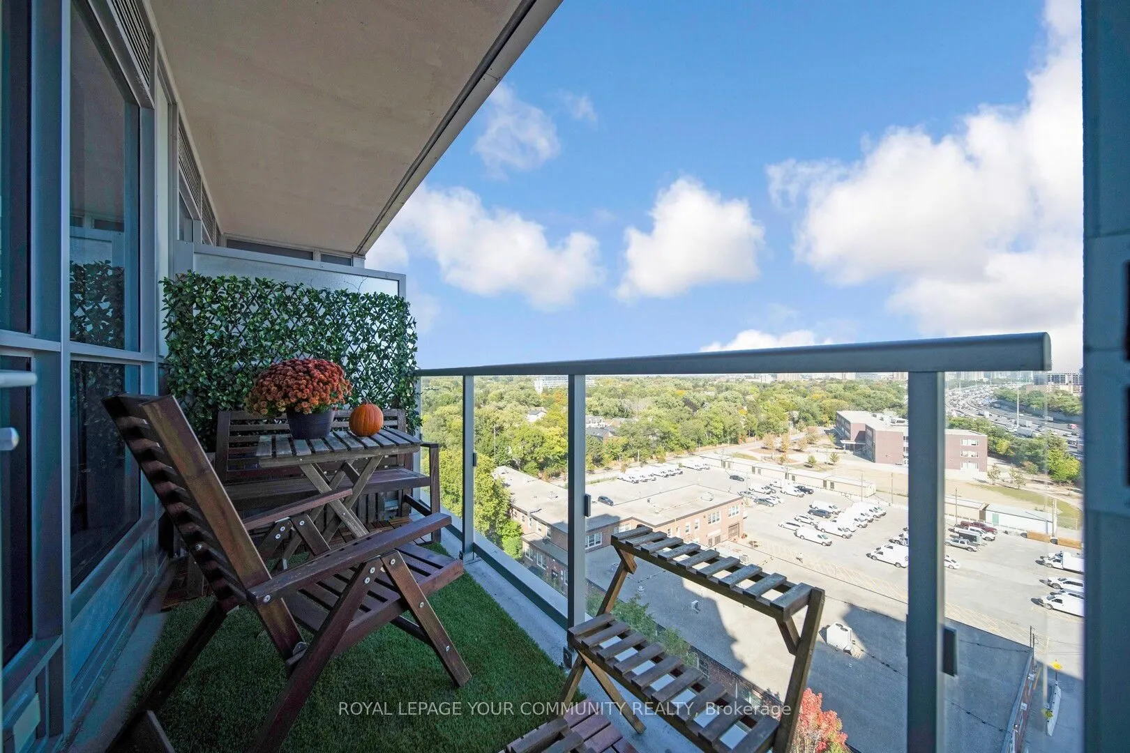 120 Harrison Garden Boulevard, #1129