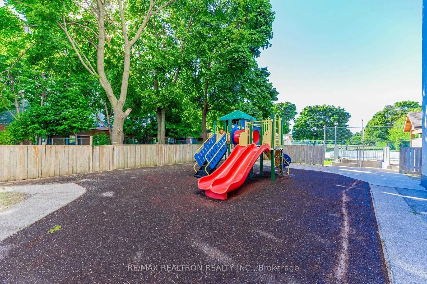 1360 York Mills Road, #905