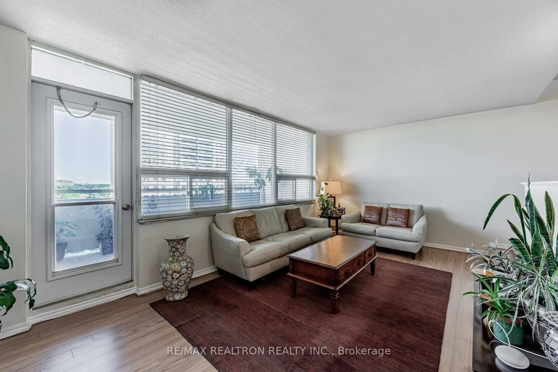 1360 York Mills Road, #905