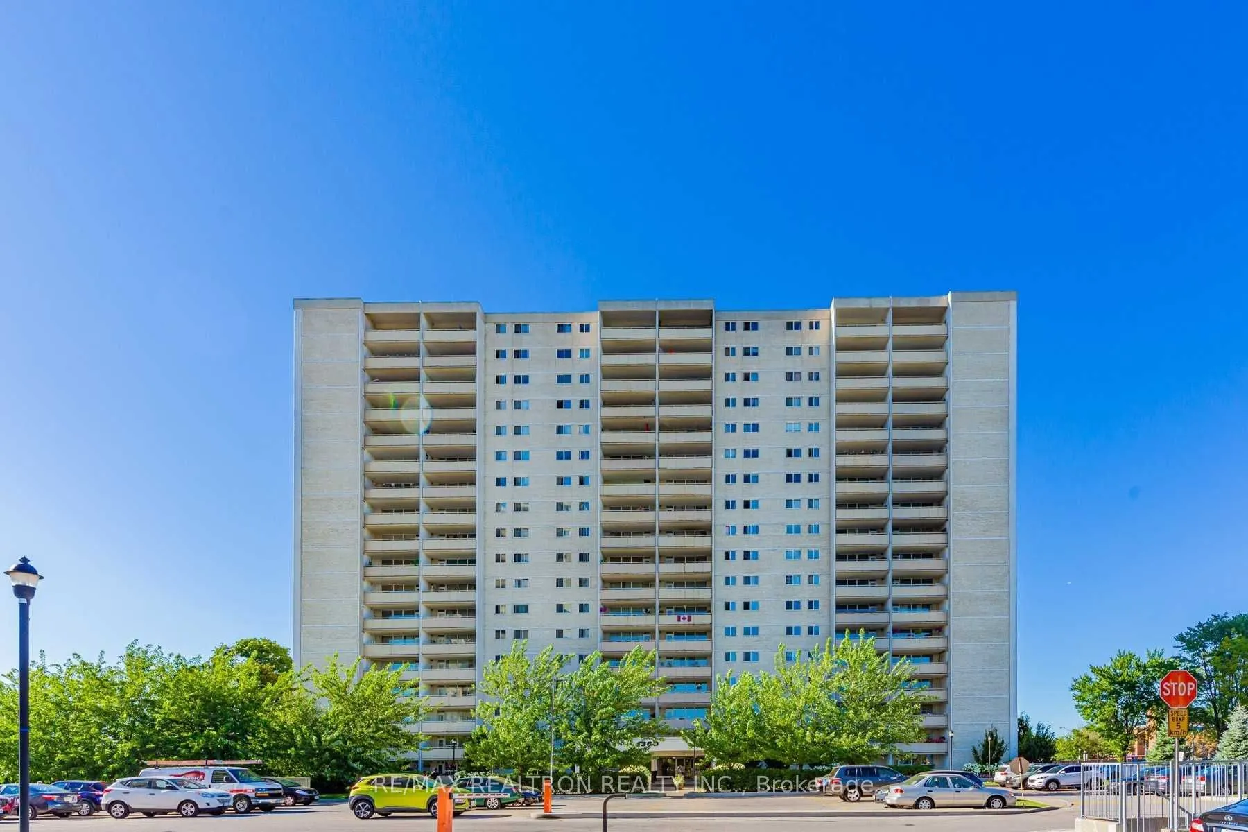 1360 York Mills Road, #905