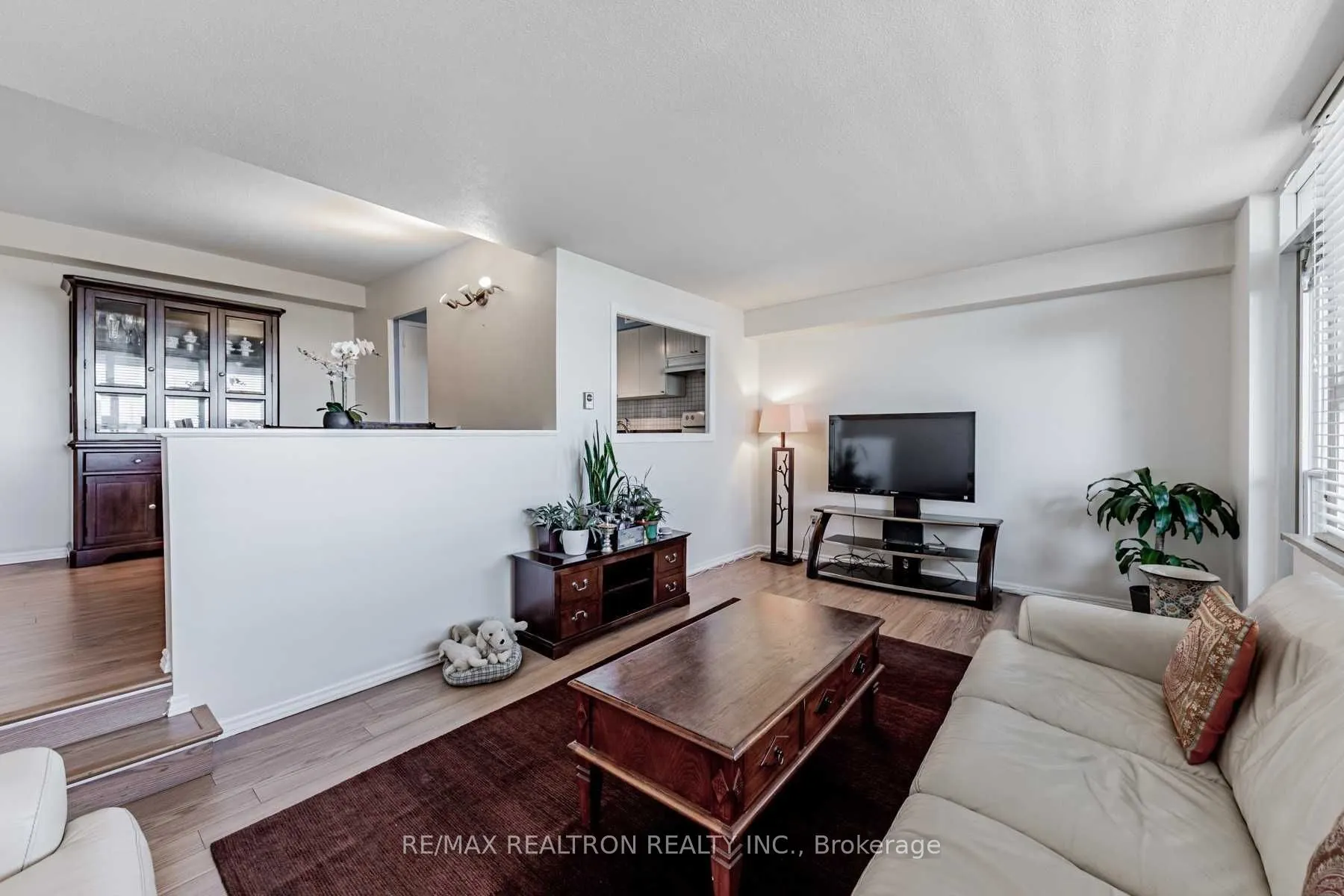 1360 York Mills Road, #905