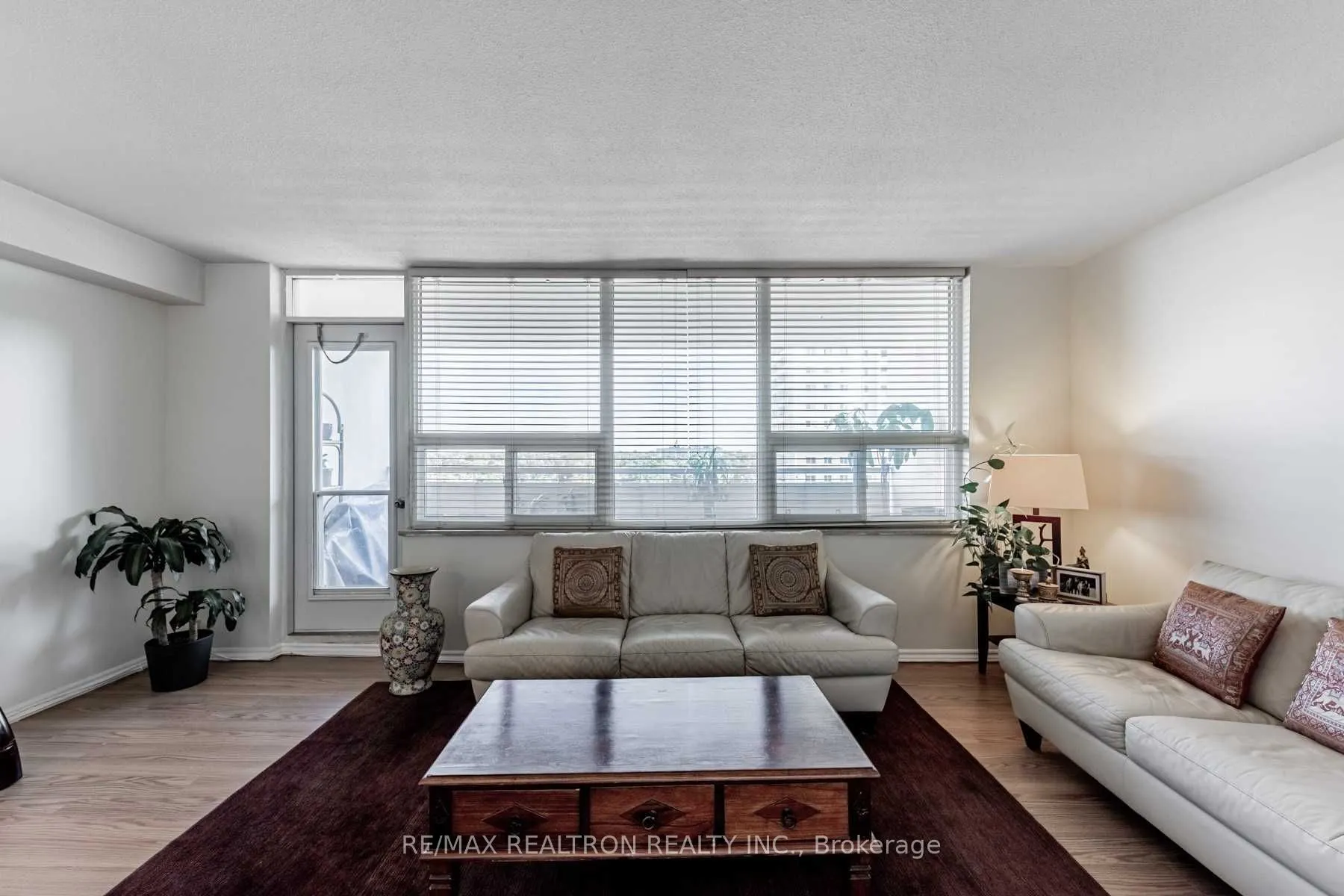 1360 York Mills Road, #905