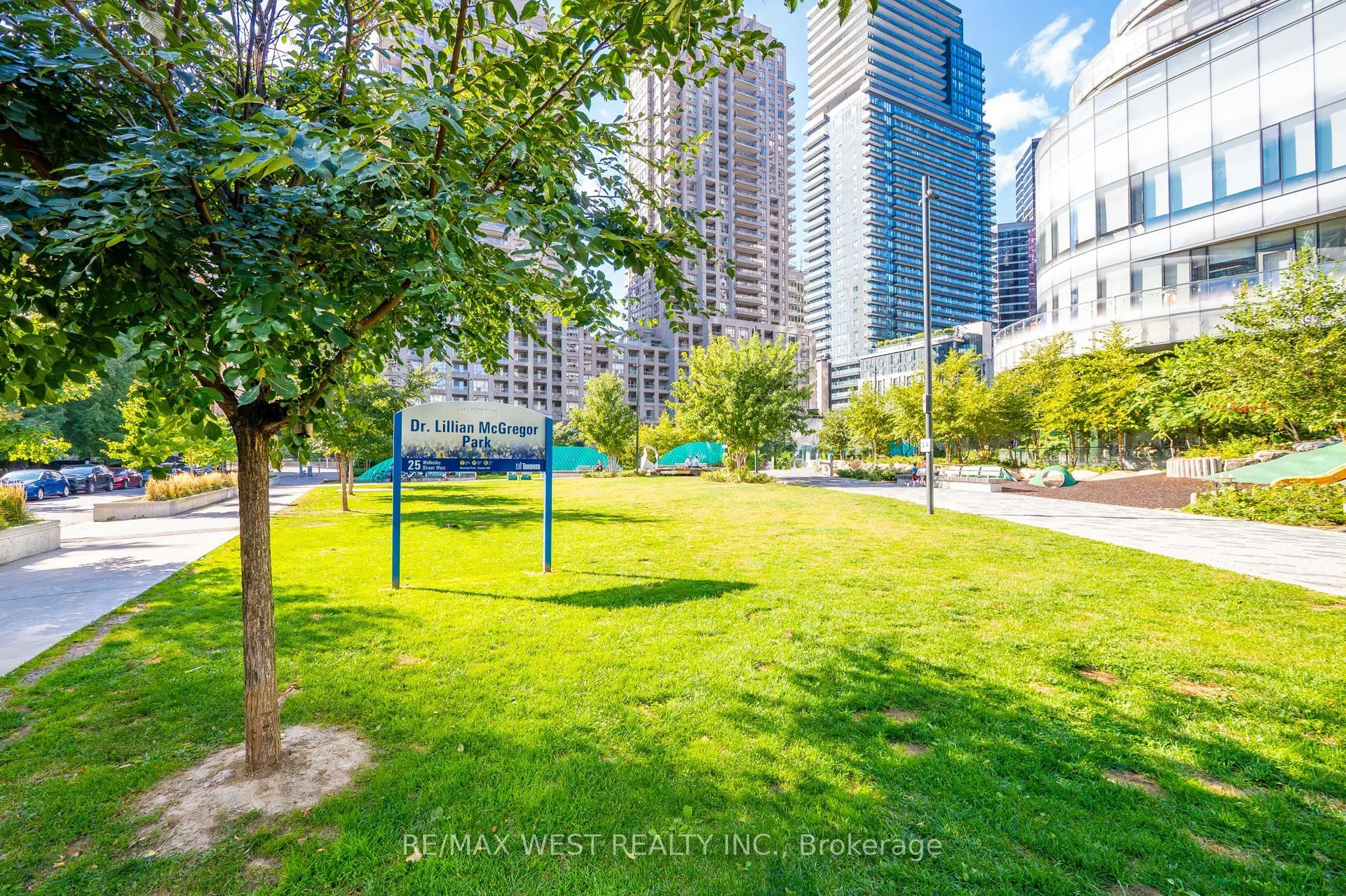921 Bay St. Street