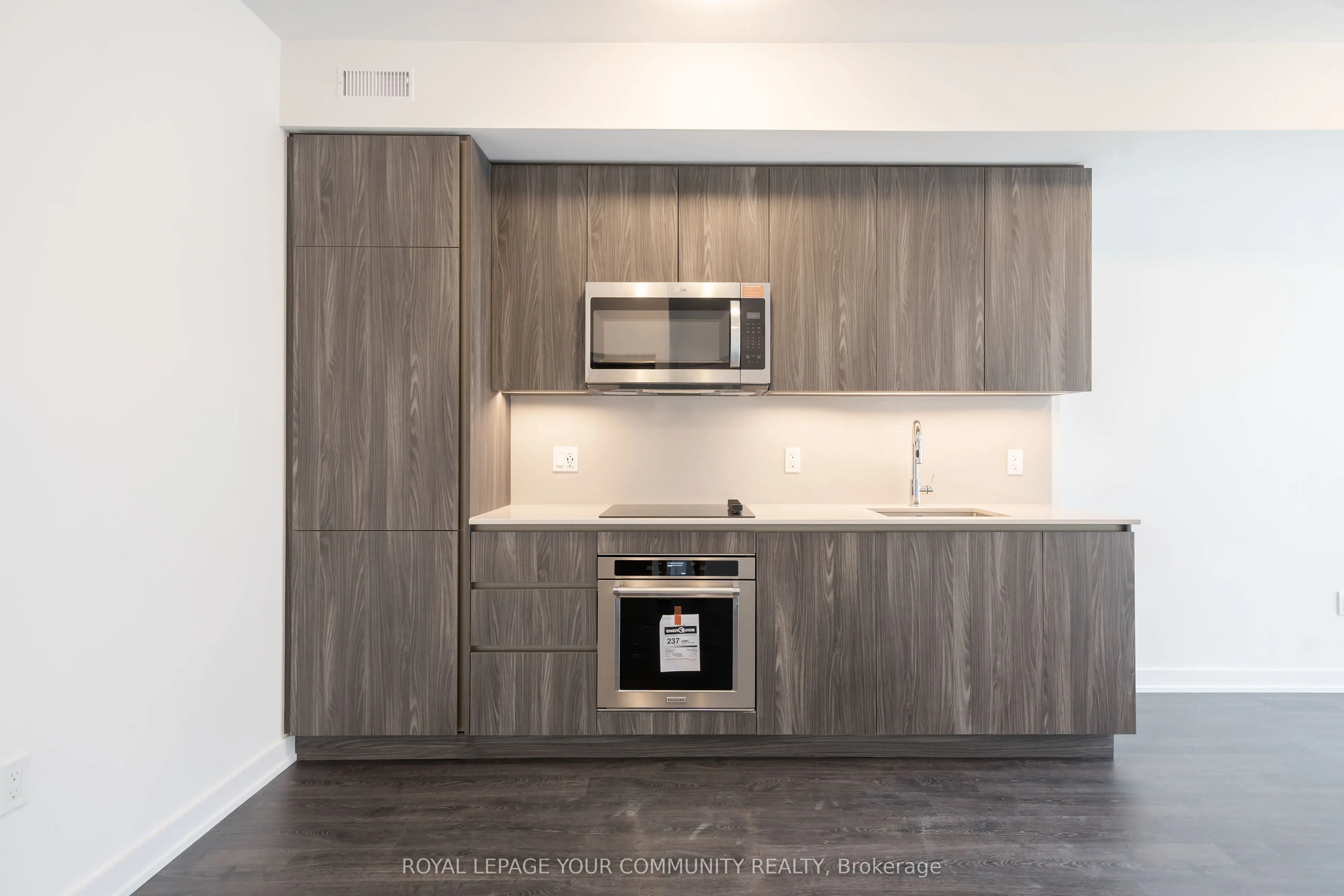 15 Richardson Street, #1315