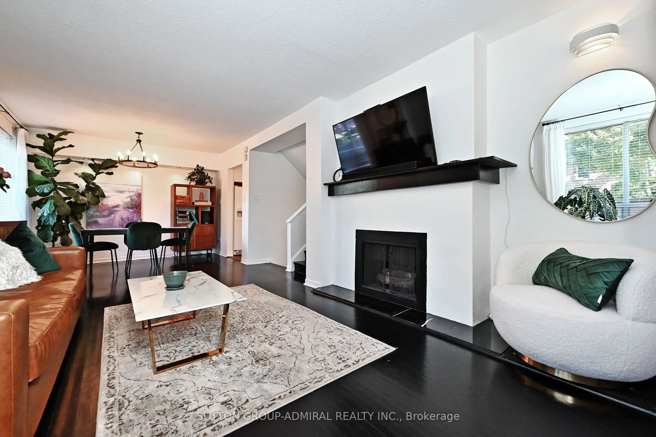 69 Upper Canada Drive, #1