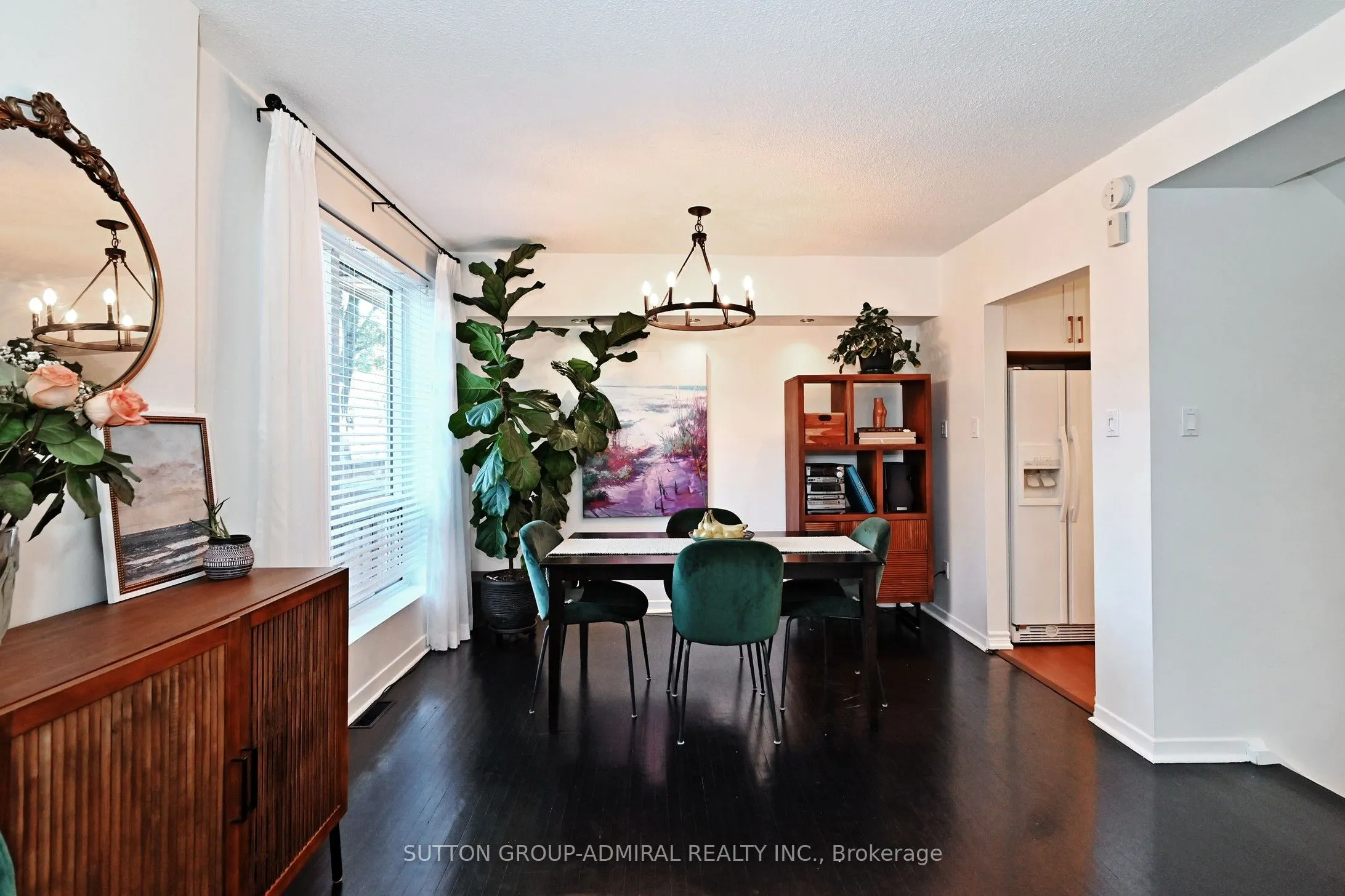 69 Upper Canada Drive, #1