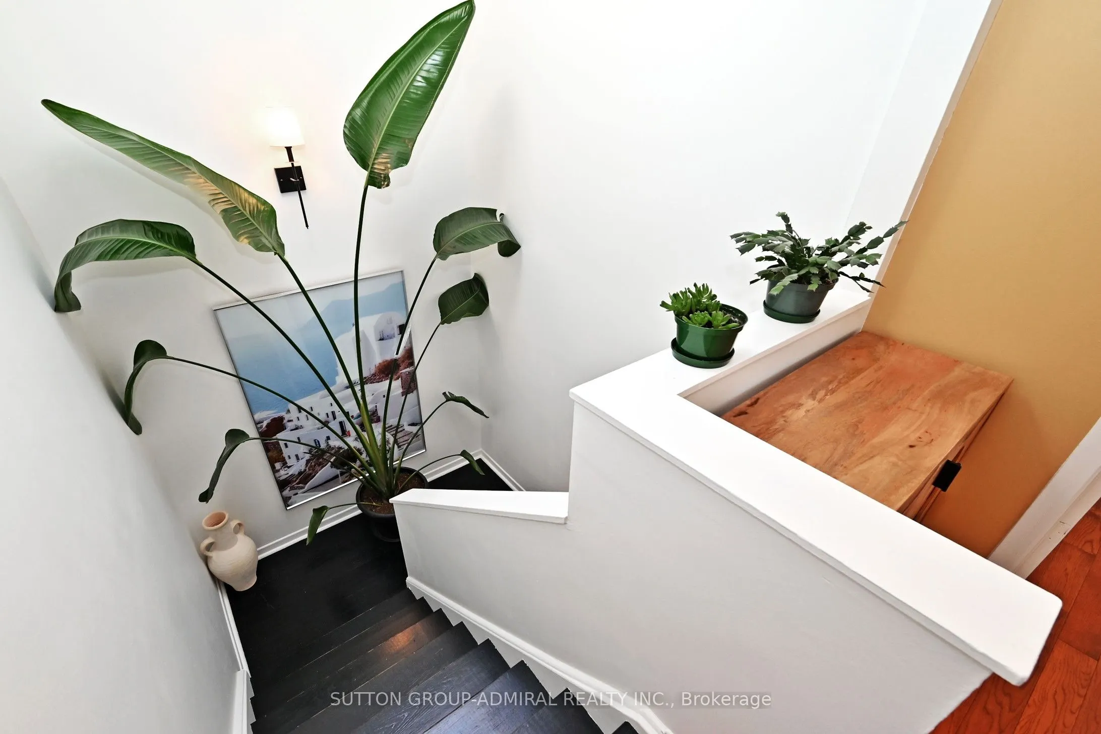 69 Upper Canada Drive, #1