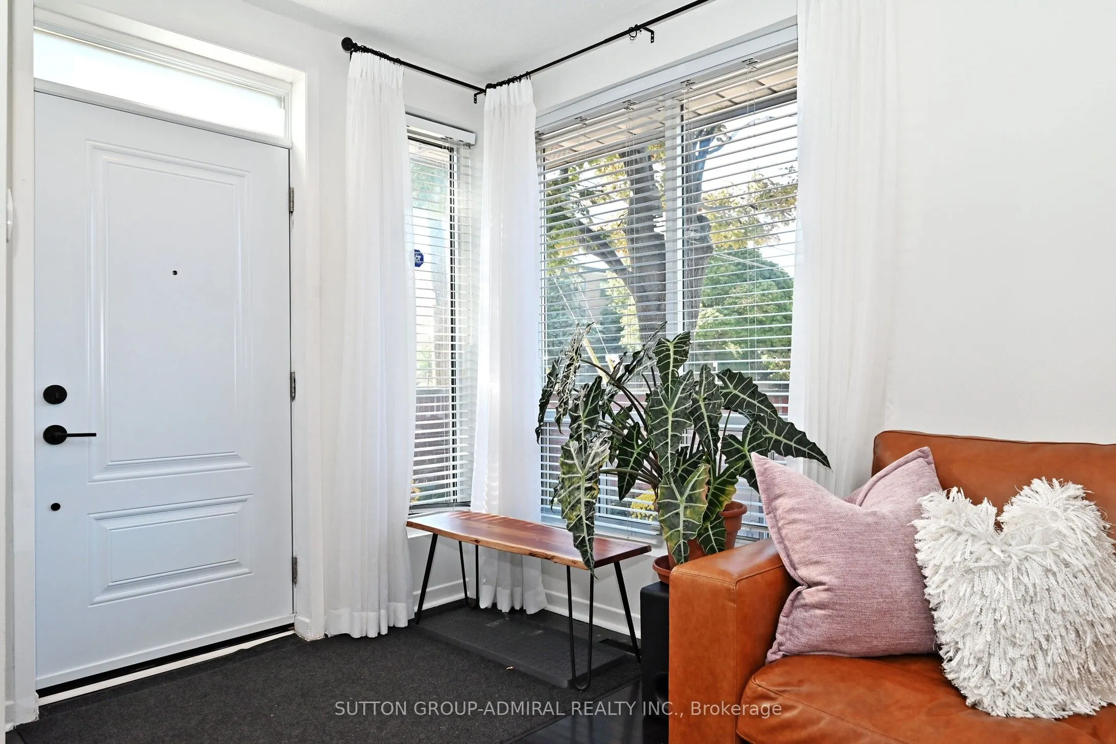 69 Upper Canada Drive, #1