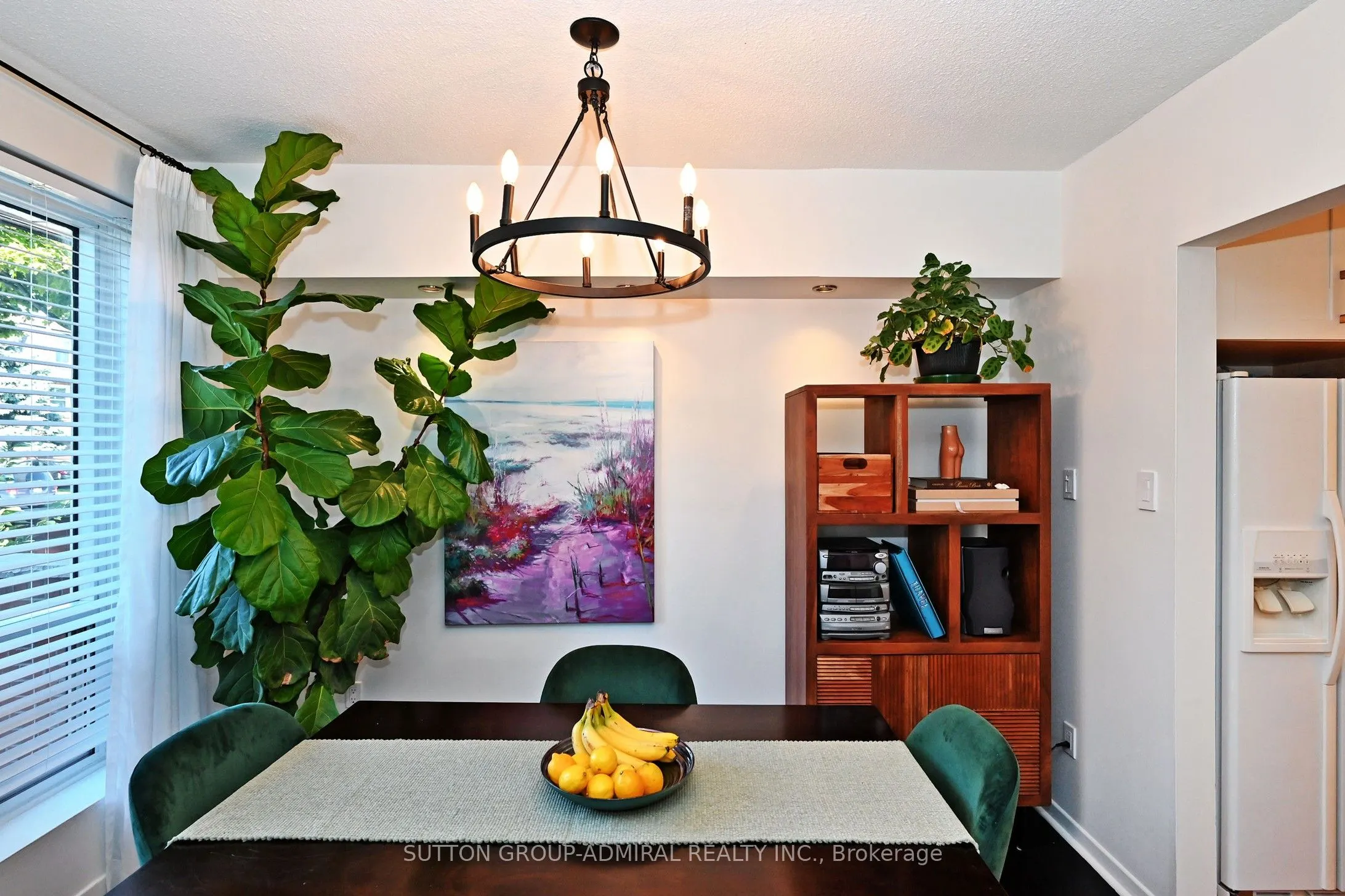 69 Upper Canada Drive, #1