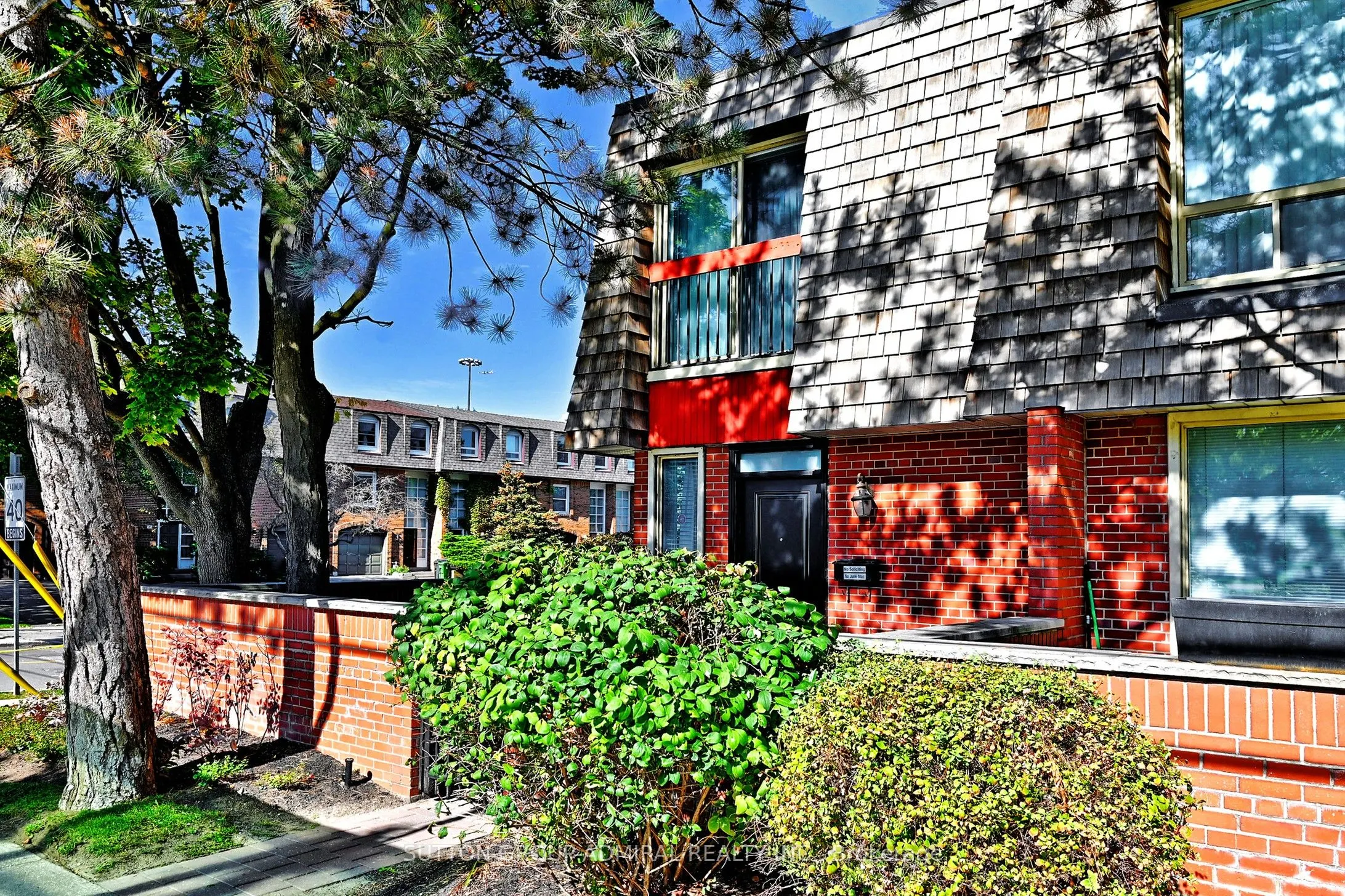 69 Upper Canada Drive, #1
