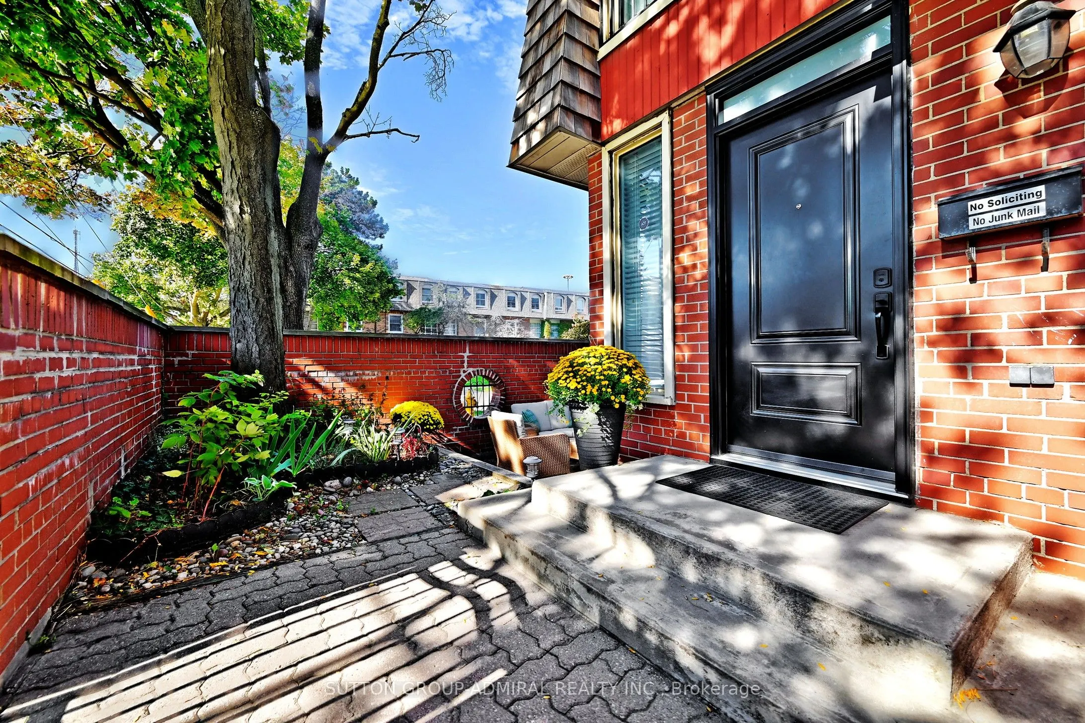 69 Upper Canada Drive, #1
