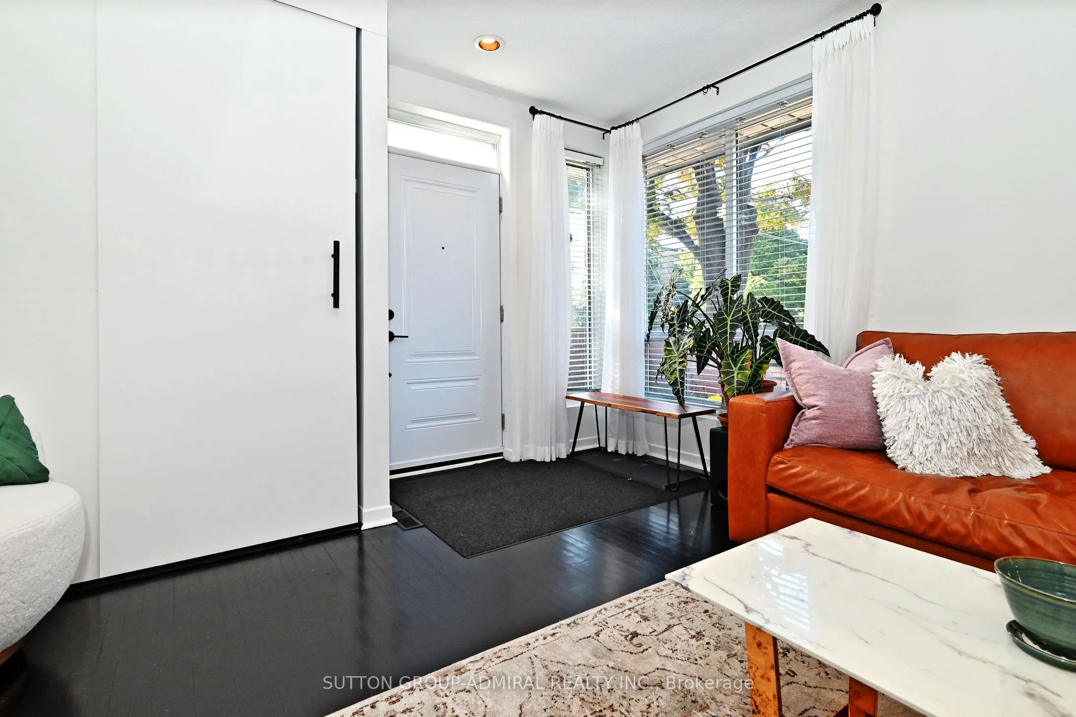 69 Upper Canada Drive, #1