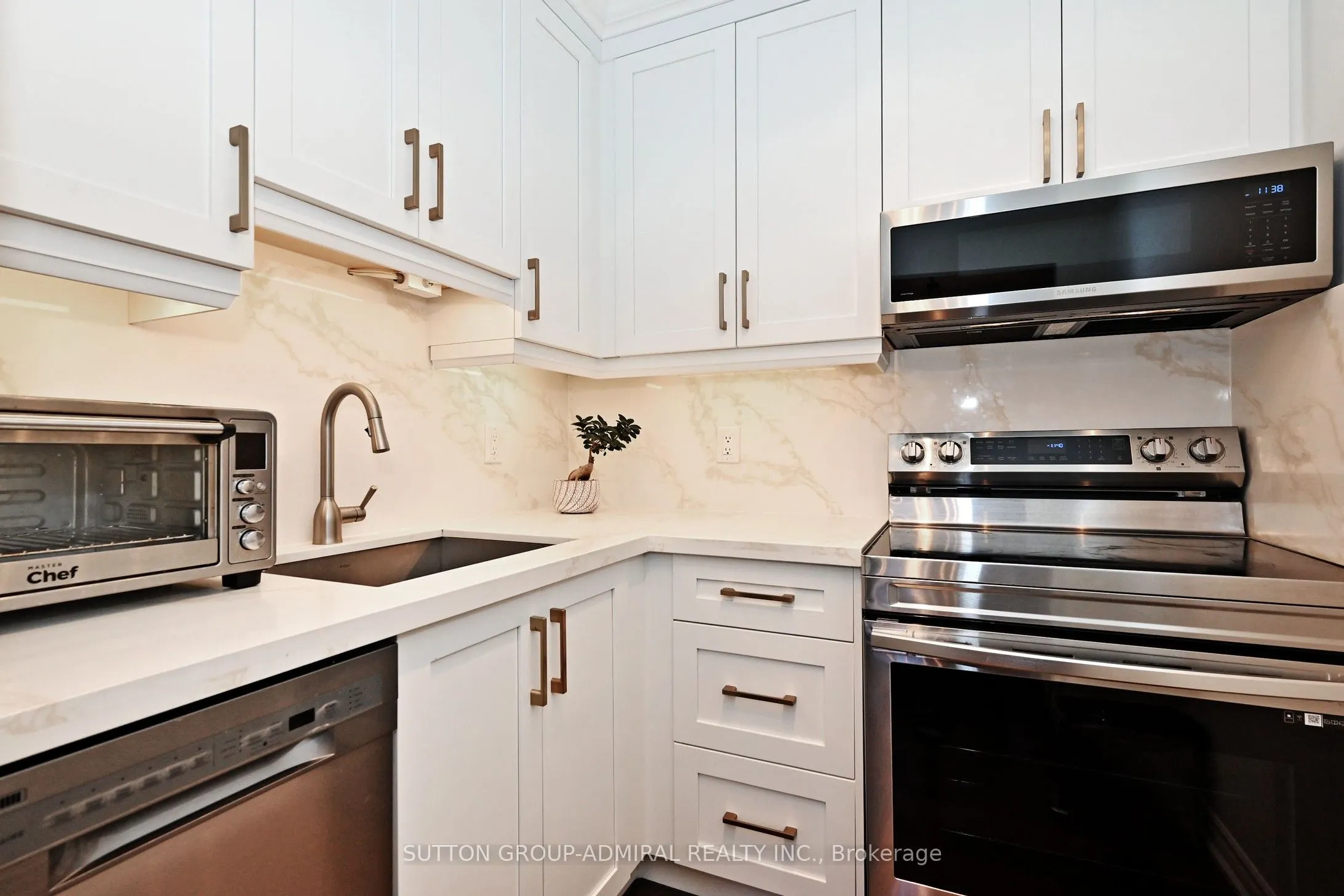 69 Upper Canada Drive, #1