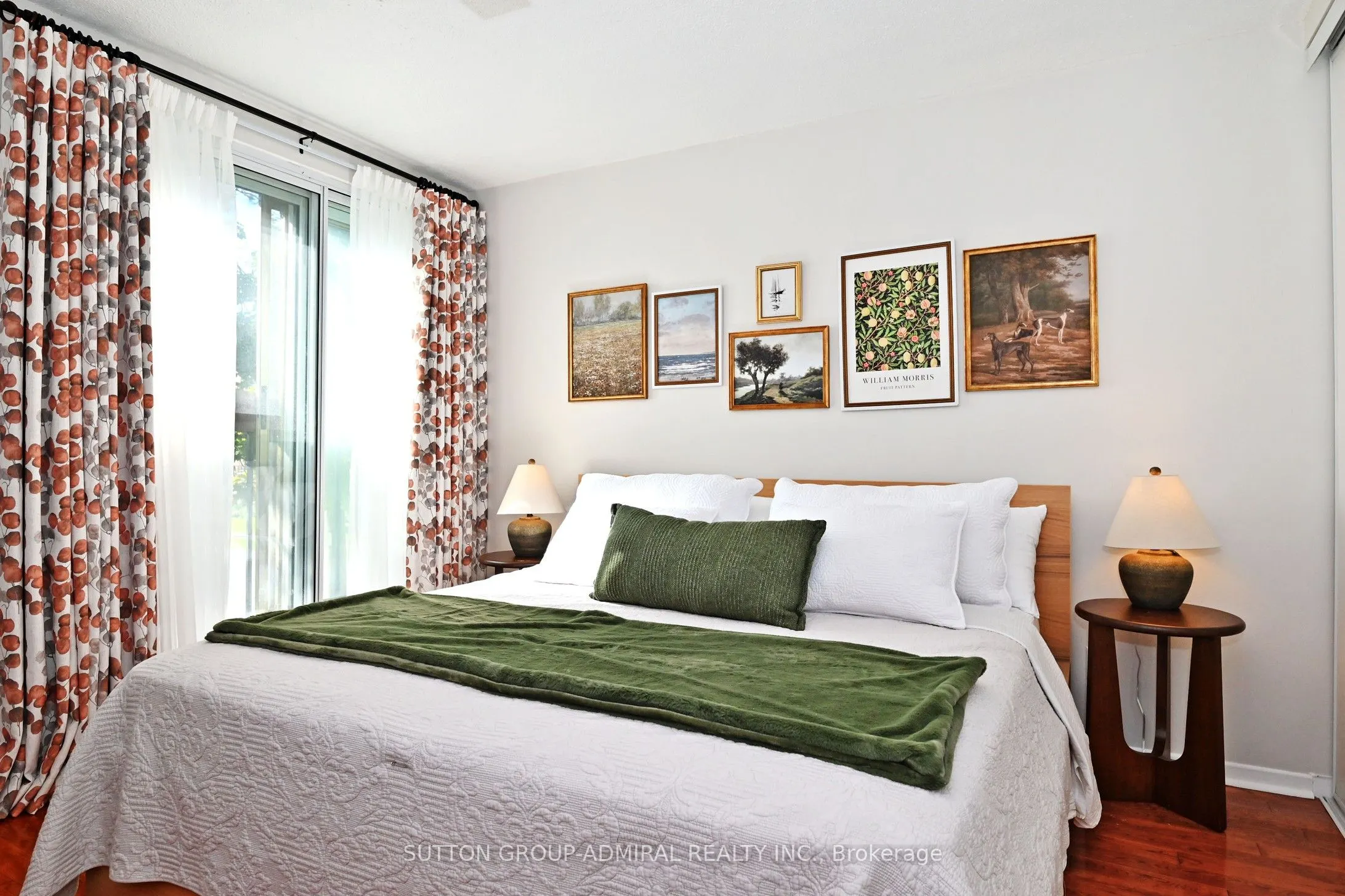 69 Upper Canada Drive, #1