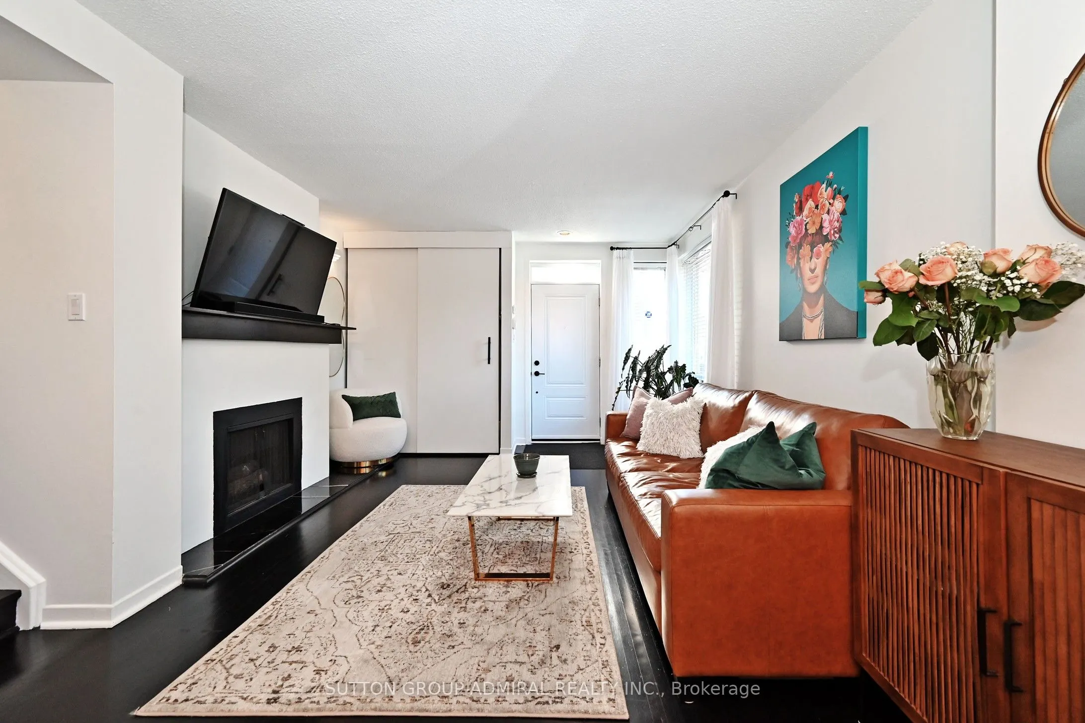 69 Upper Canada Drive, #1