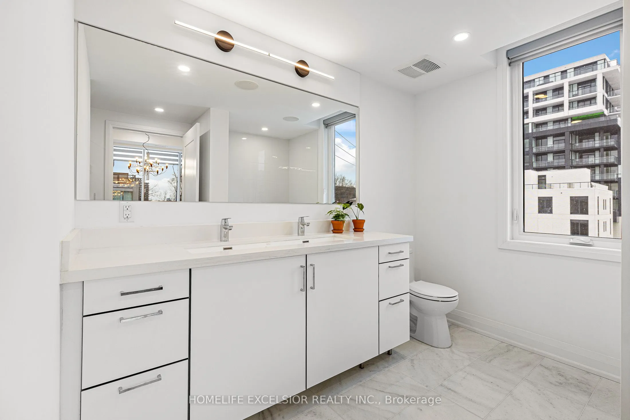 Unit 1 - 18 Greenbriar Road, #1