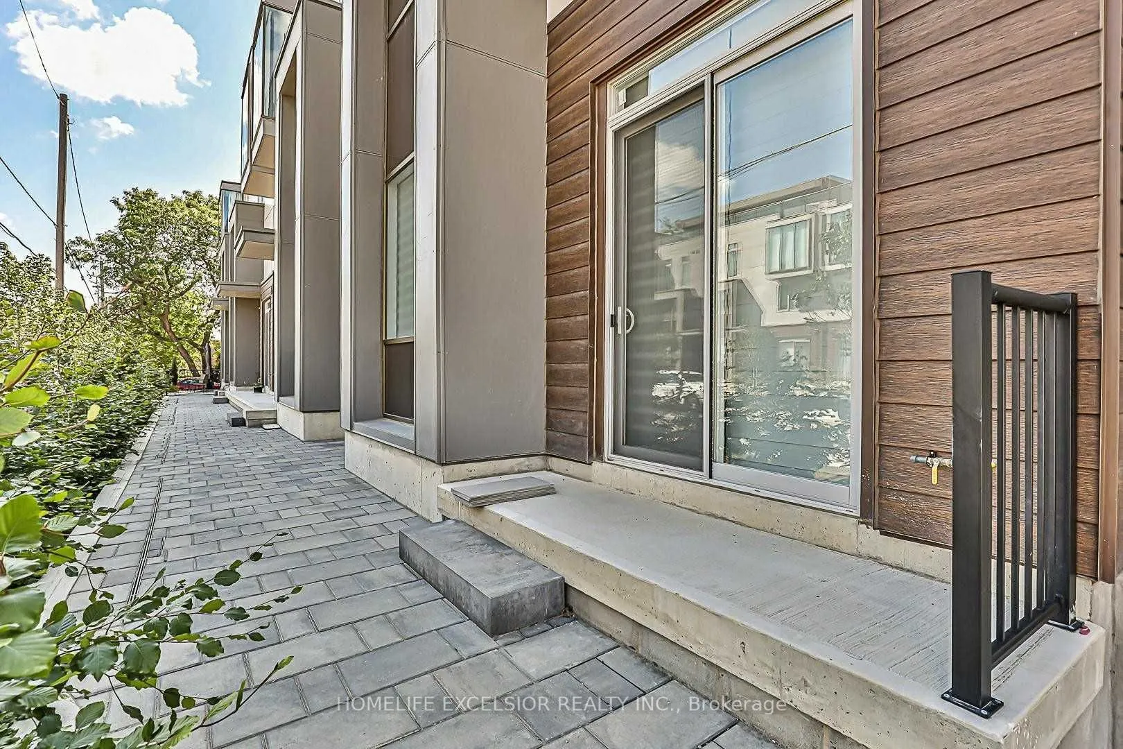 Unit 1 - 18 Greenbriar Road, #1