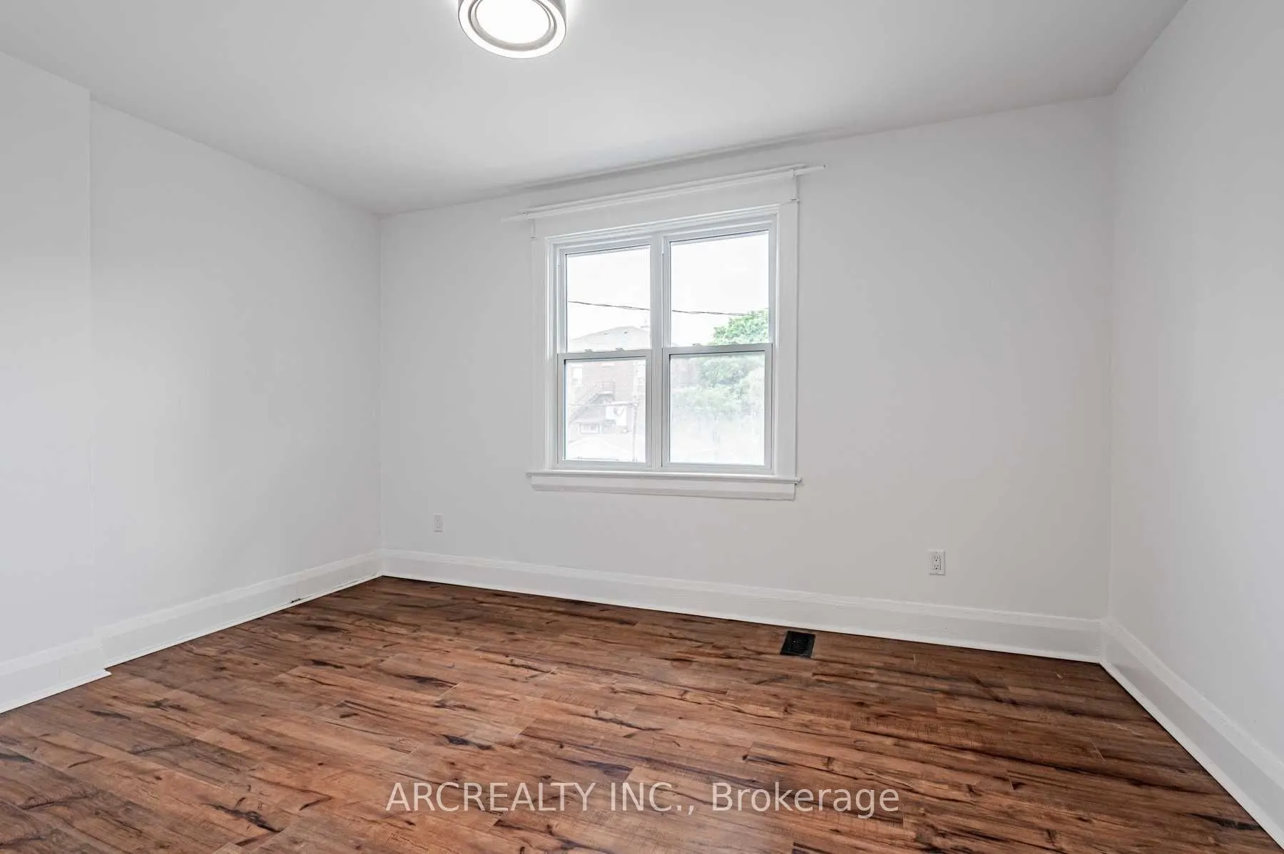 217 Ellsworth Avenue, #Upper