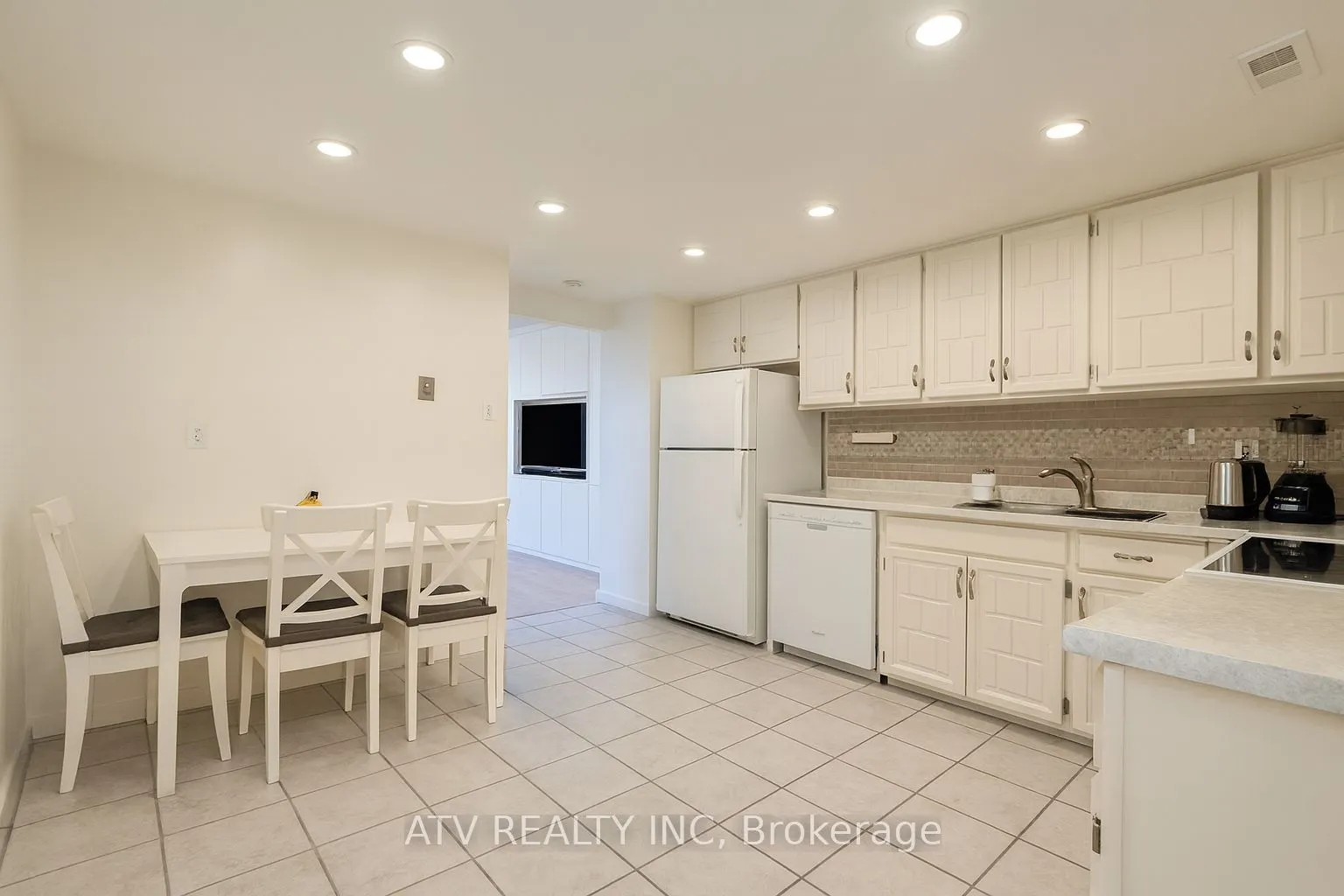 10 Muirhead Road, #1704
