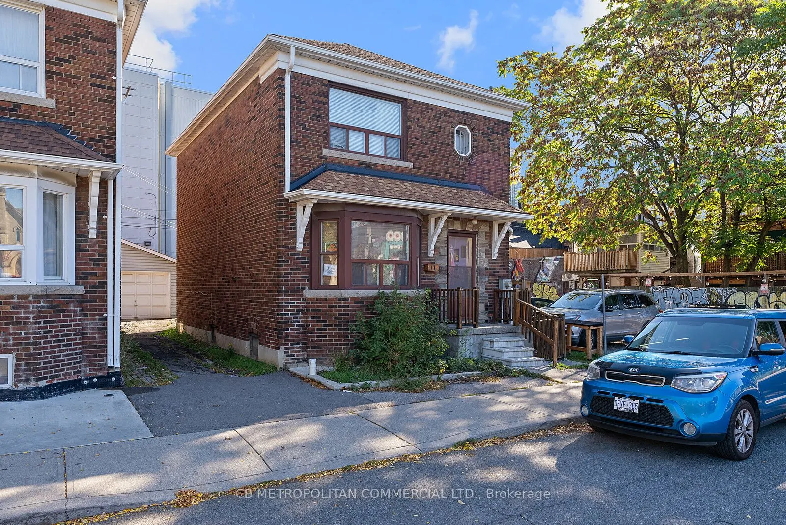 17 Augusta Avenue