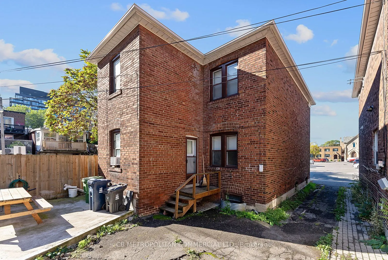 17 Augusta Avenue