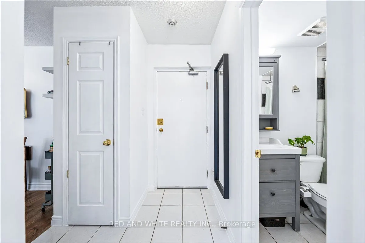 114 Vaughan Road, #103