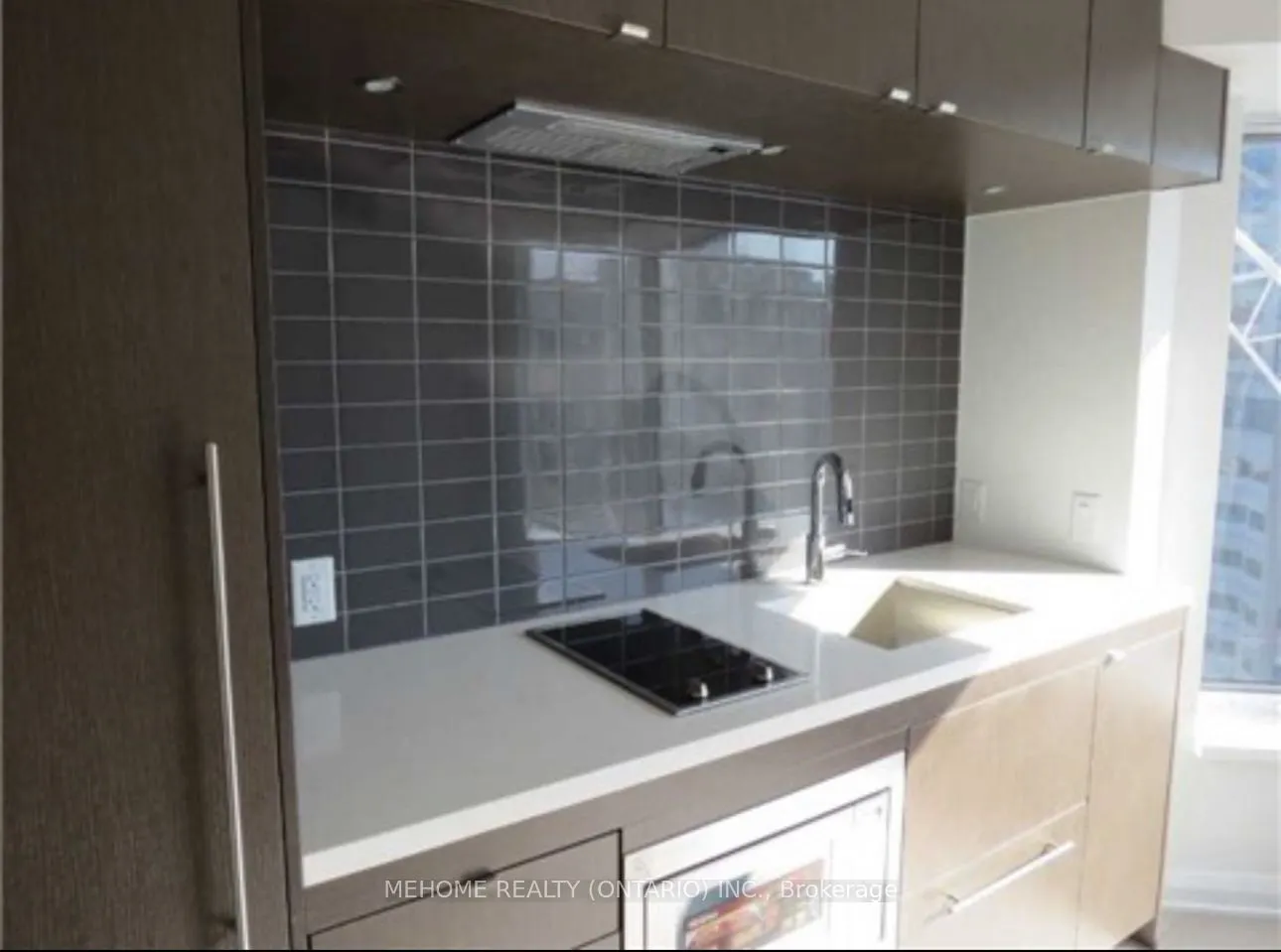 155 Yorkville Avenue, #1810