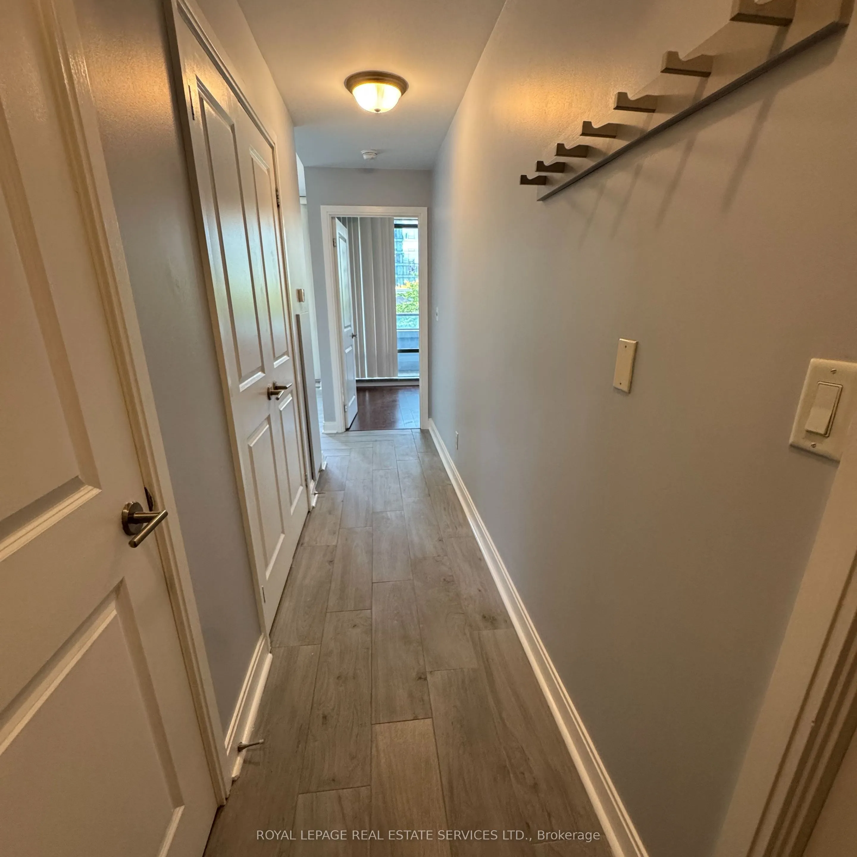 18 Yorkville Avenue, #405