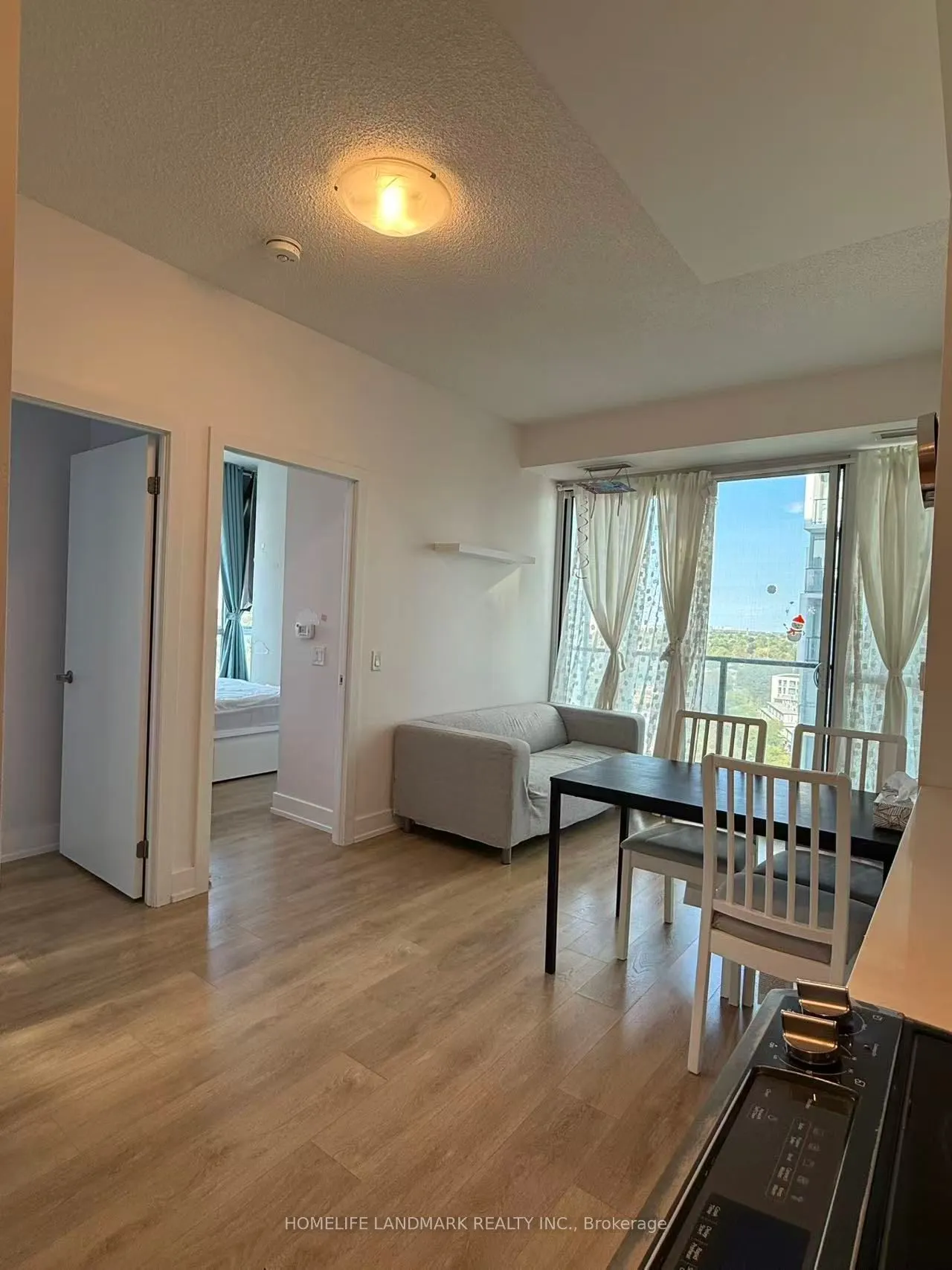 128 Fairview Mall Drive, #1108
